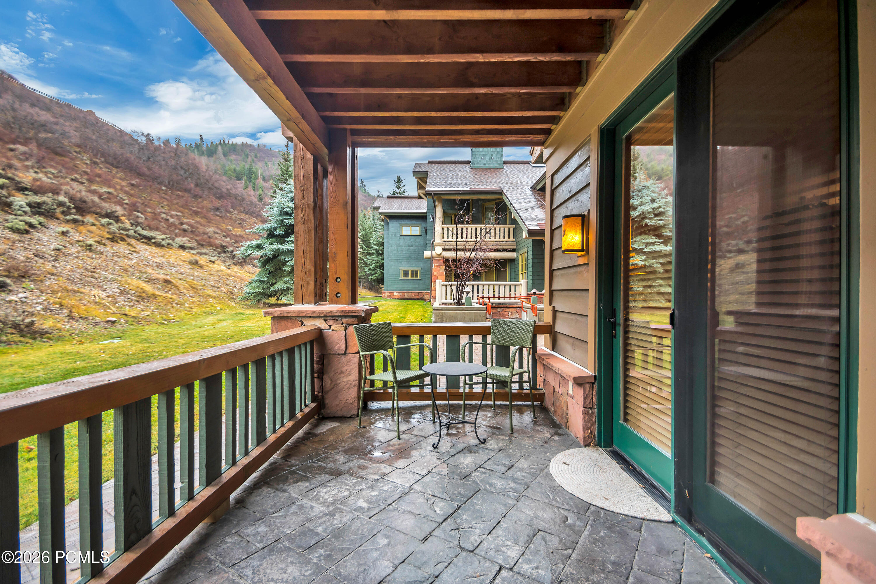 2900 E Deer Valley Drive B218/220