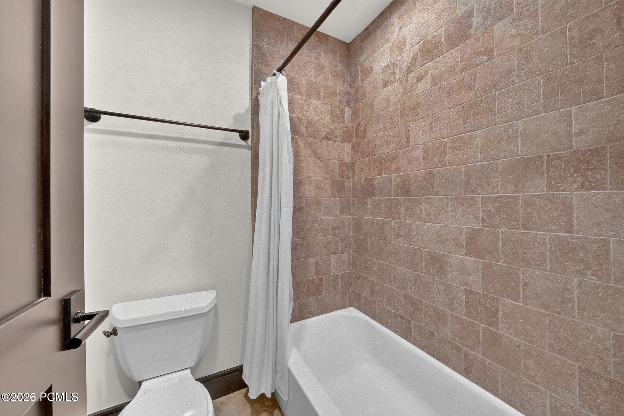 8855 Jeremy Point Court 1