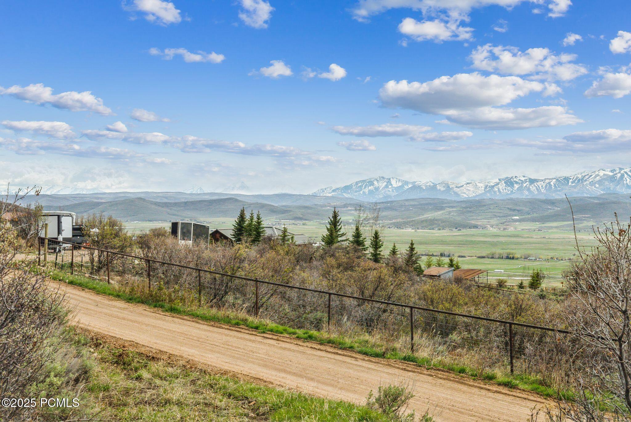1081 Splendor Valley Road 56