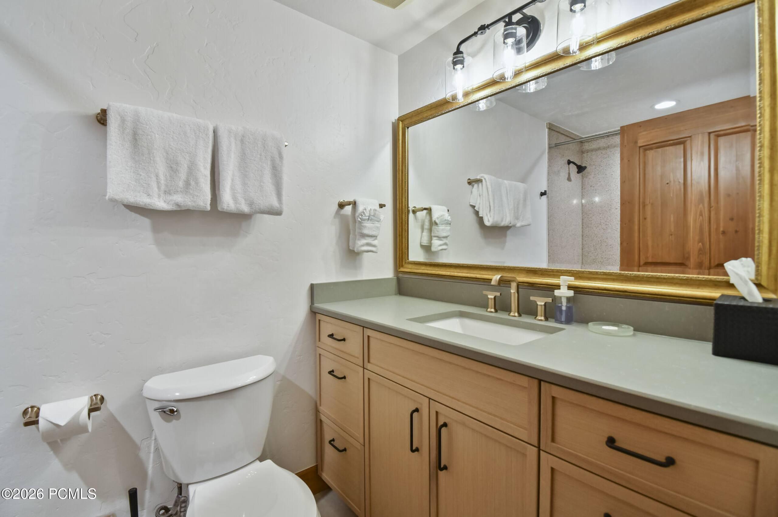 840 W Bigler Lane 1002/1004