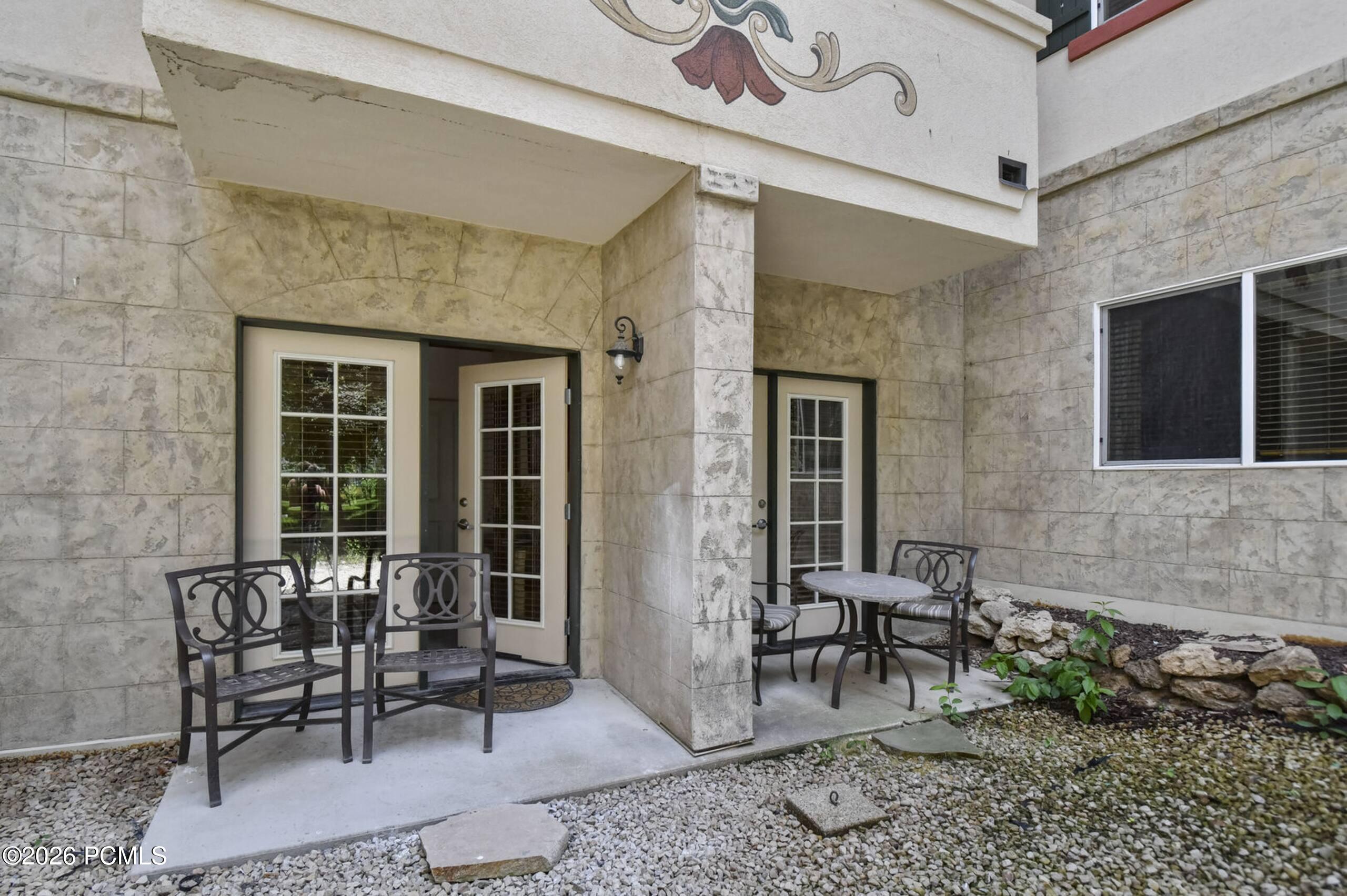 840 W Bigler Lane 1002/1004
