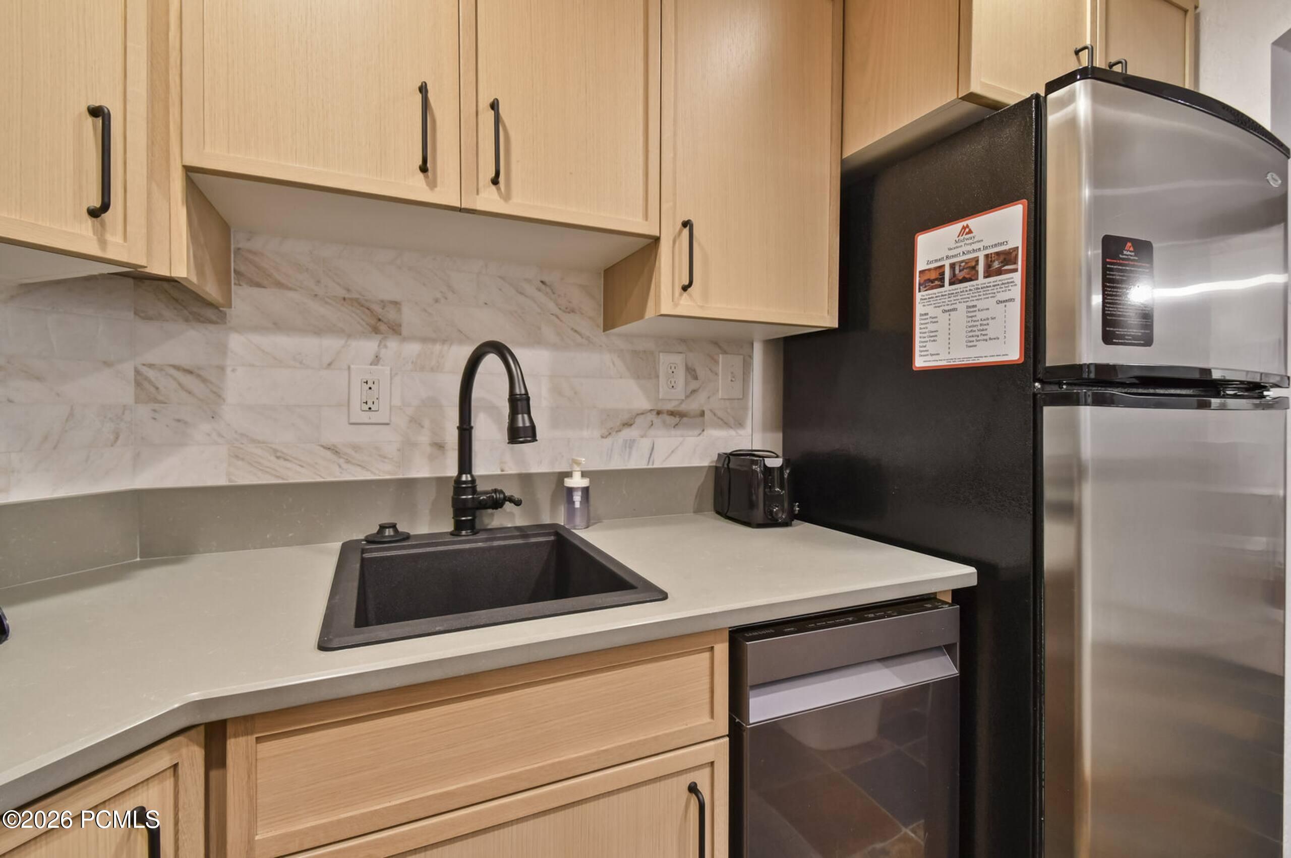 840 W Bigler Lane 1002/1004