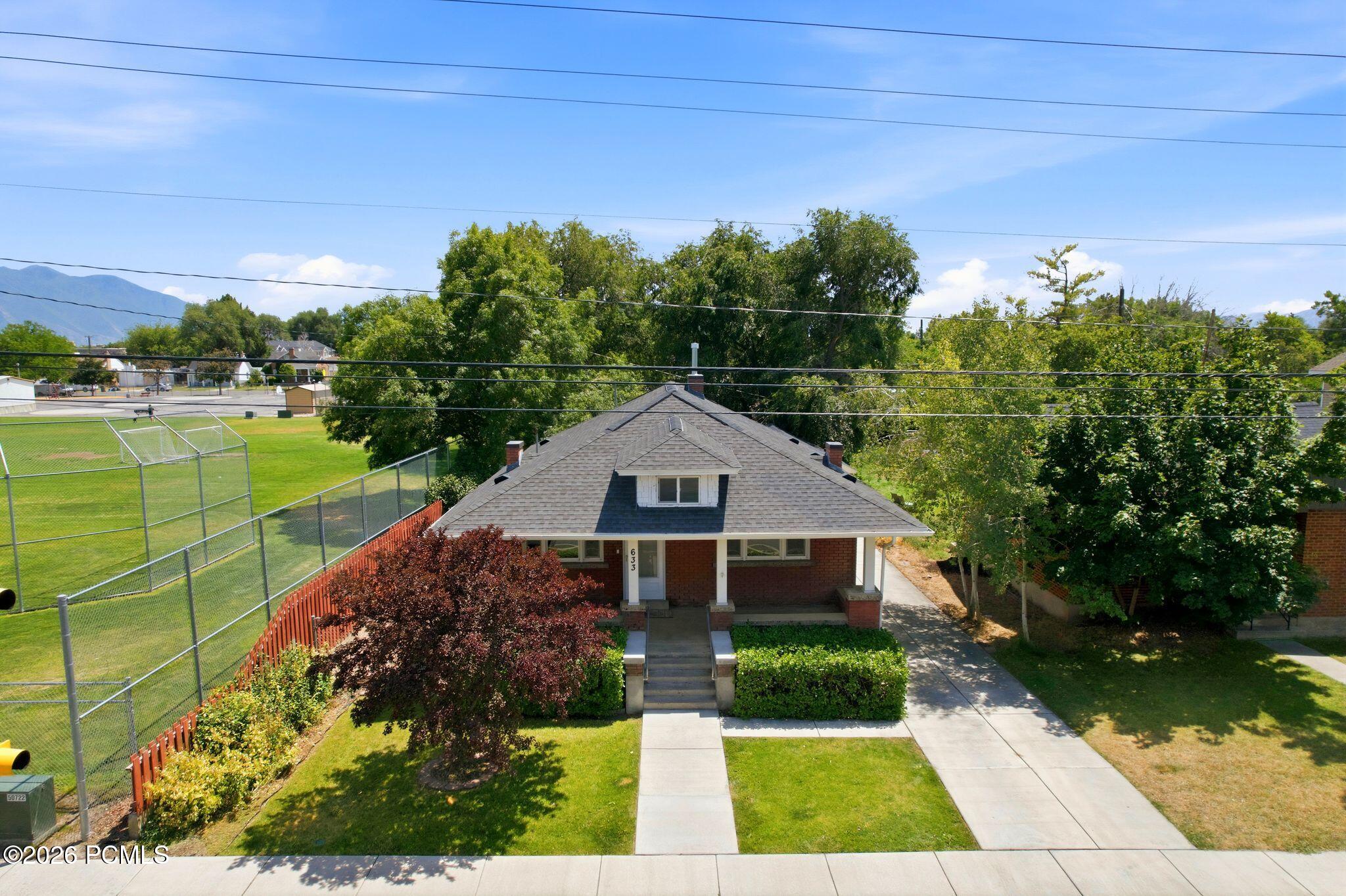 633 W 500 North