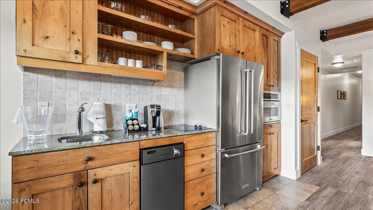 1476 W Newpark Boulevard 202