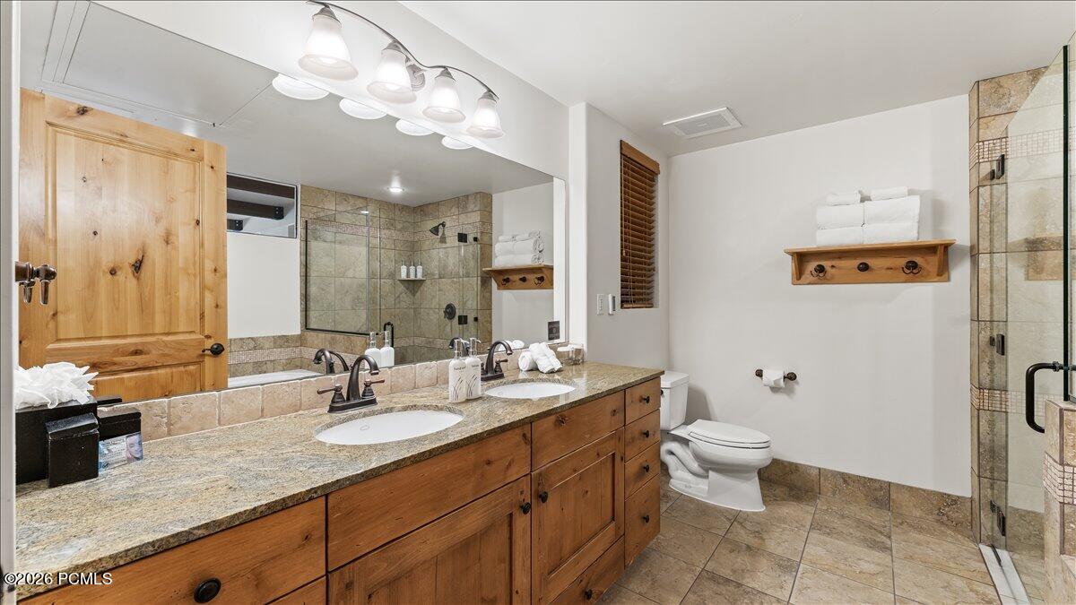 1476 W Newpark Boulevard 202