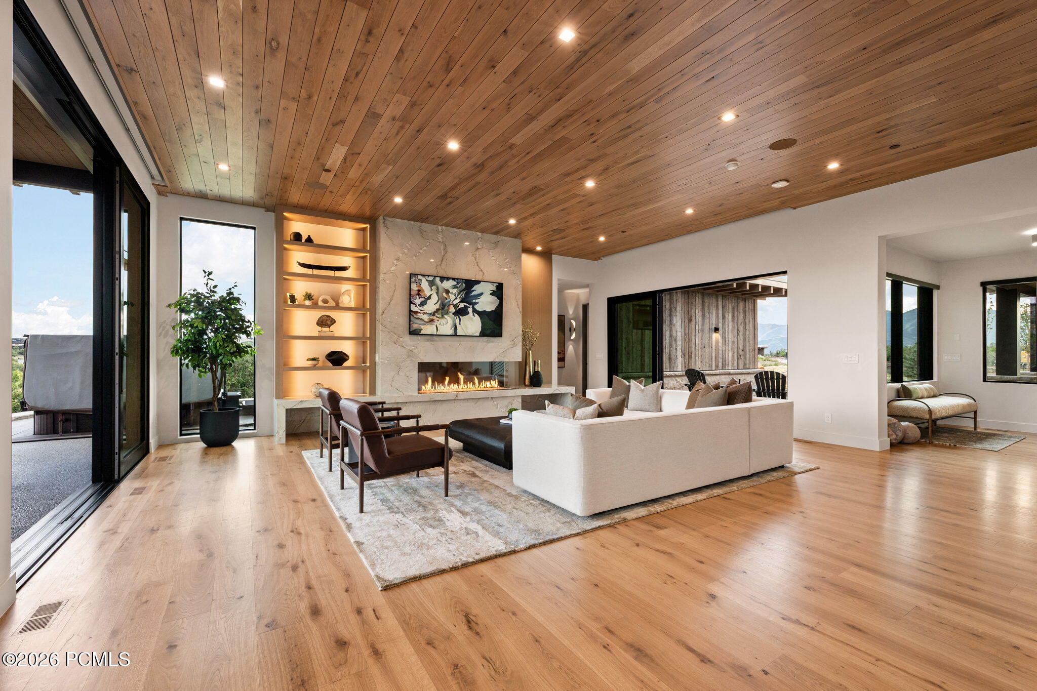 2022 E Painted Bluff Circle