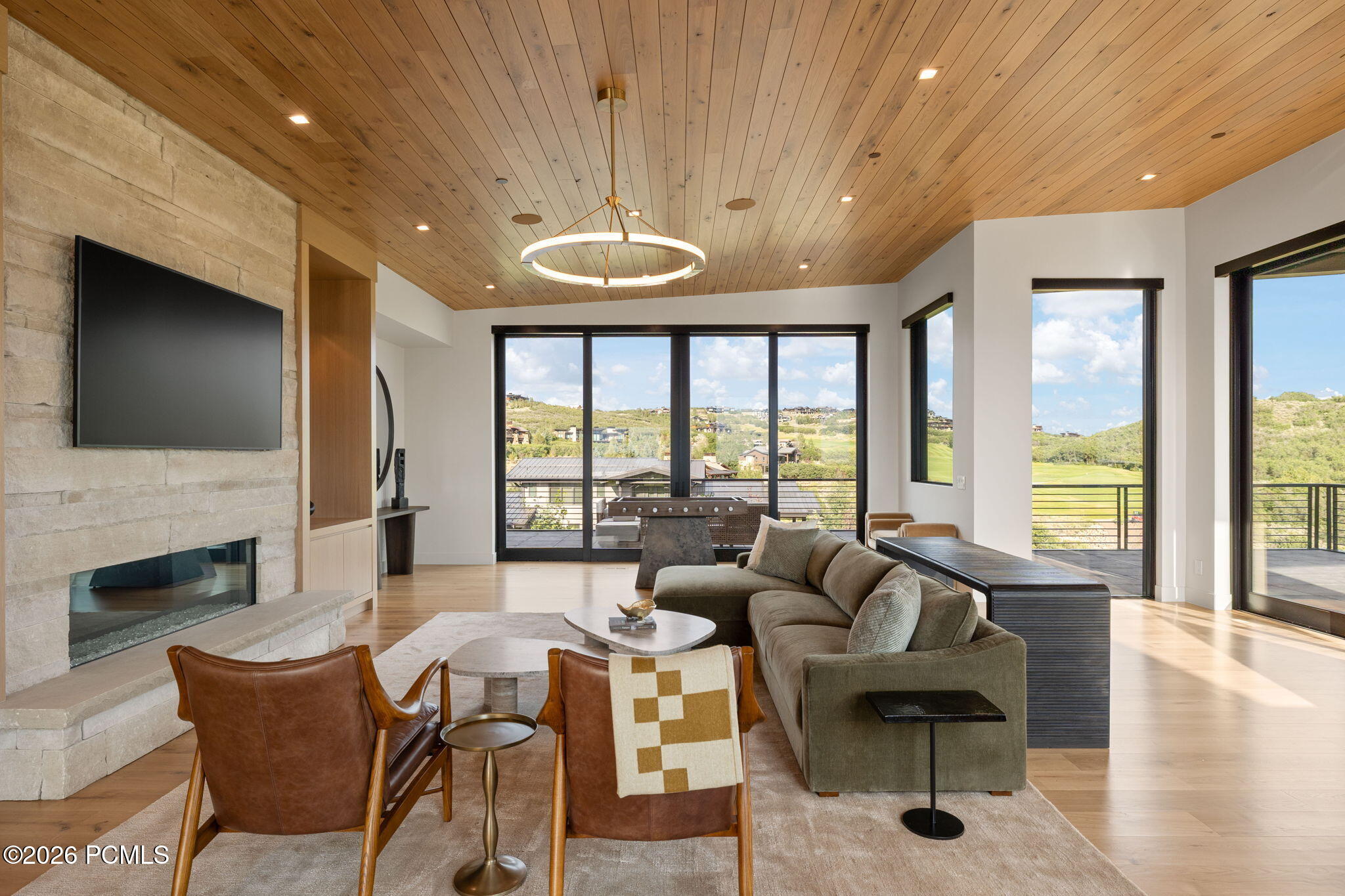 2022 E Painted Bluff Circle