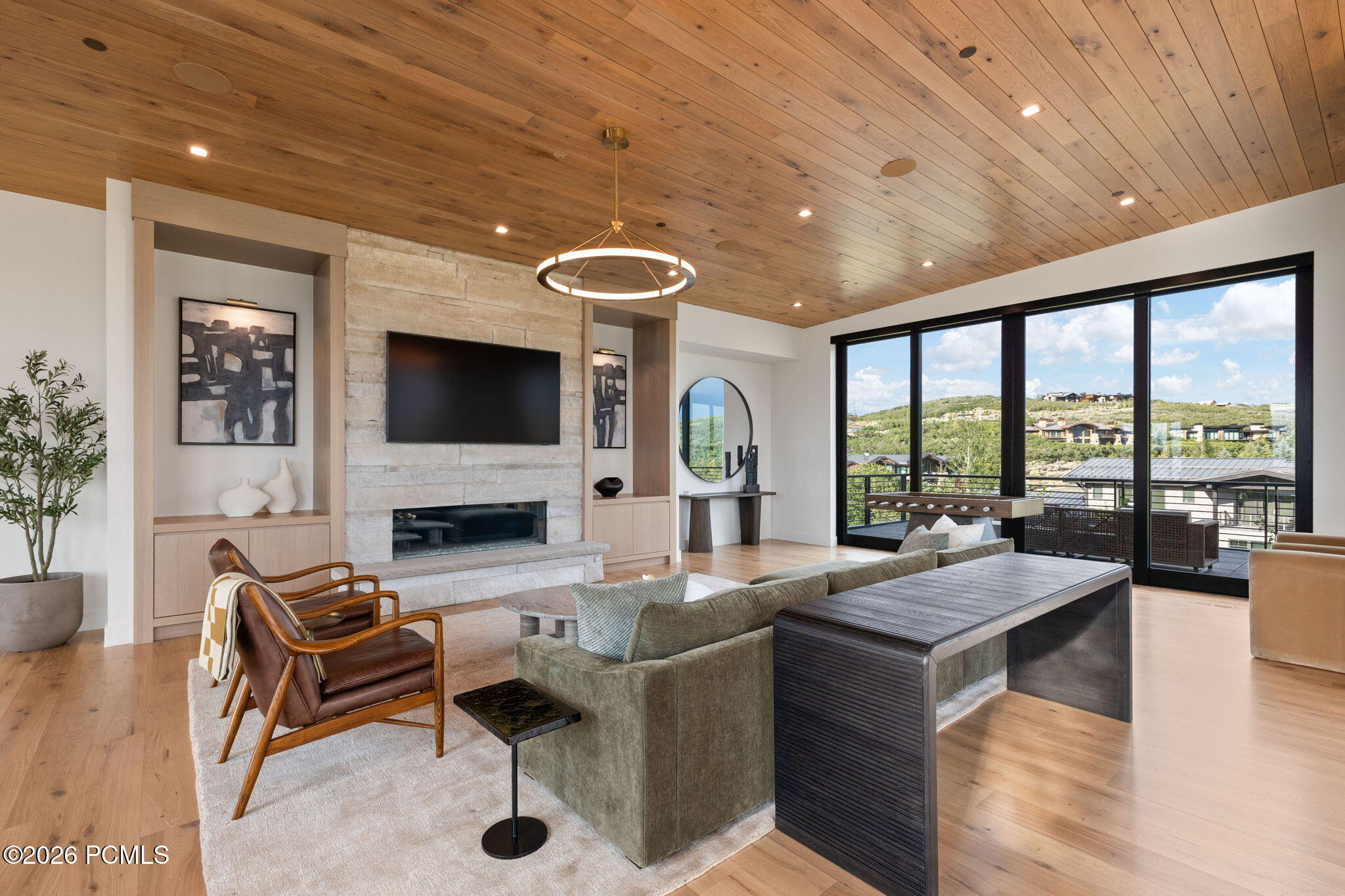 2022 E Painted Bluff Circle