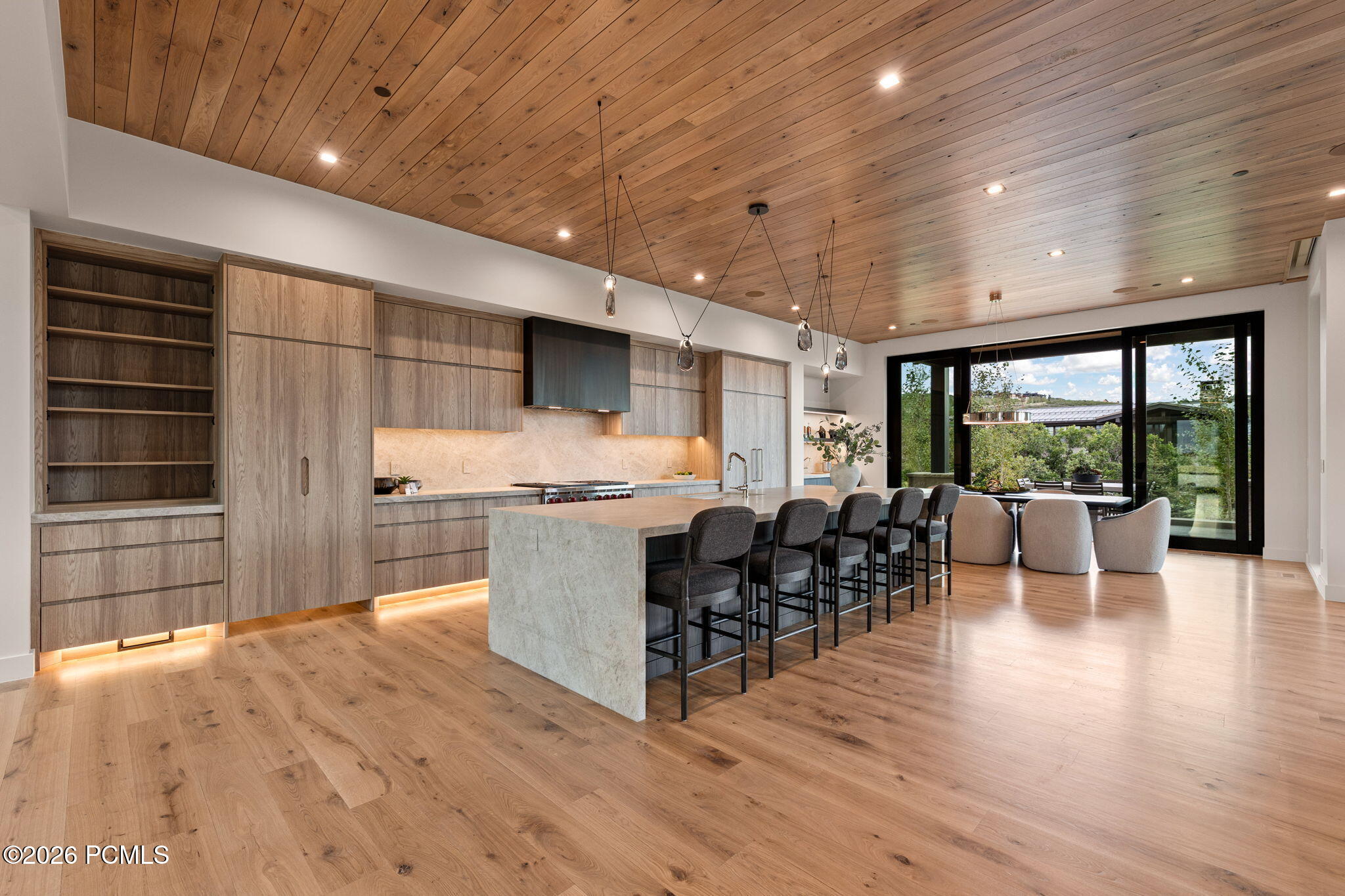 2022 E Painted Bluff Circle