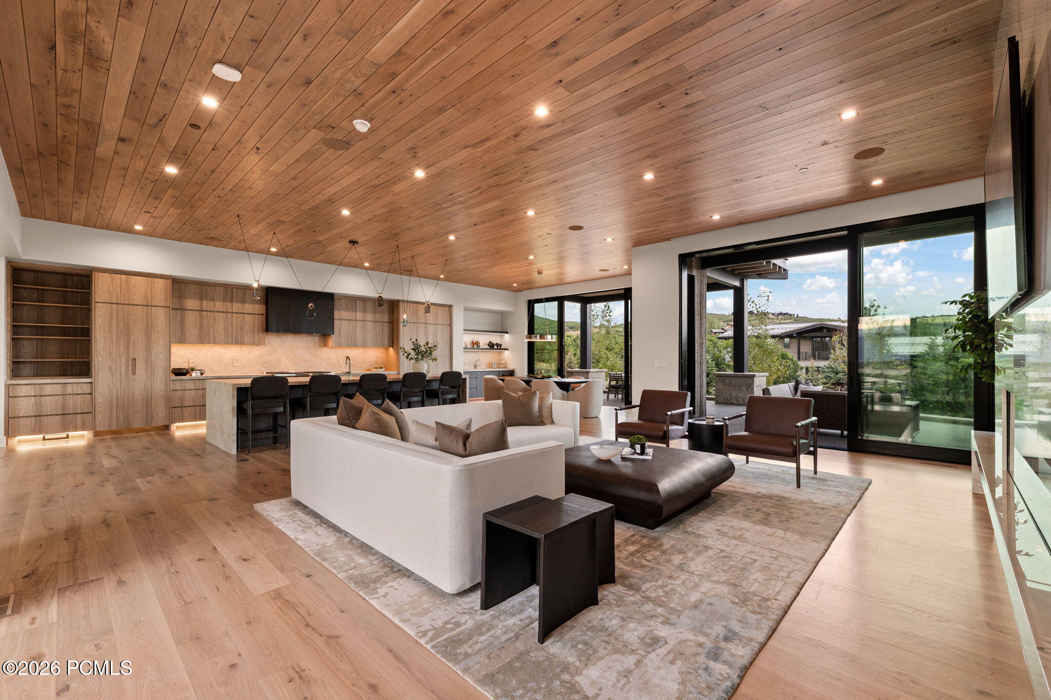 2022 E Painted Bluff Circle