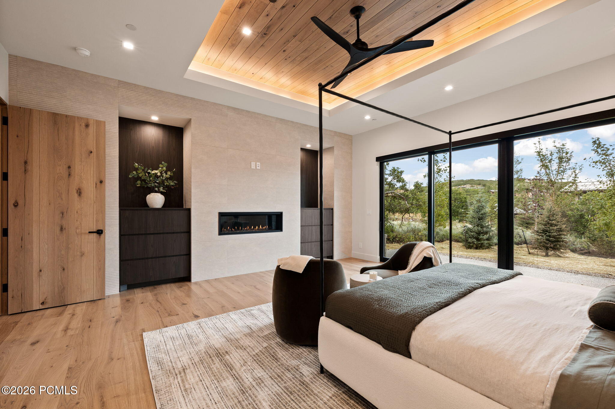 2022 E Painted Bluff Circle