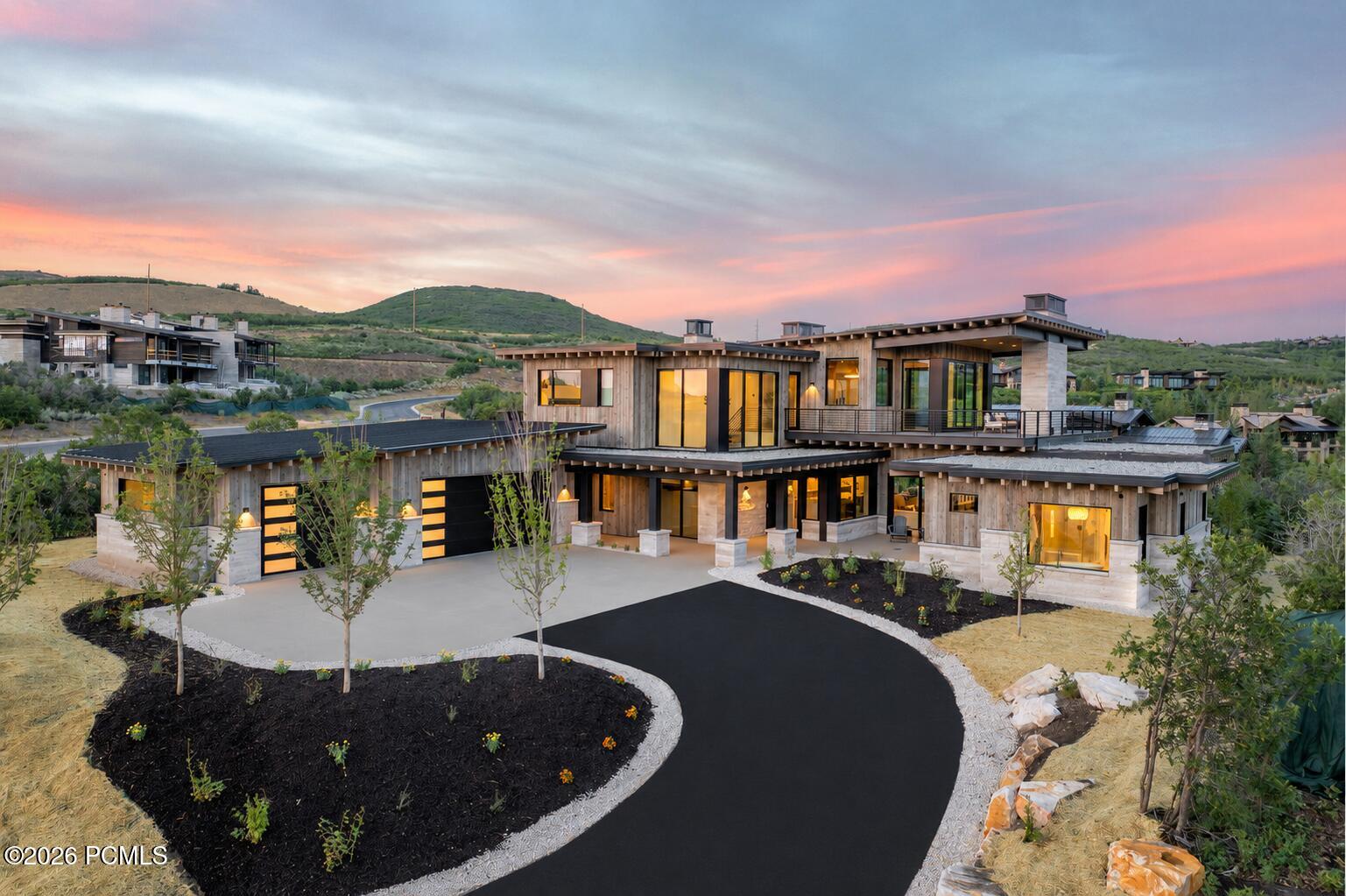 2022 E Painted Bluff Circle