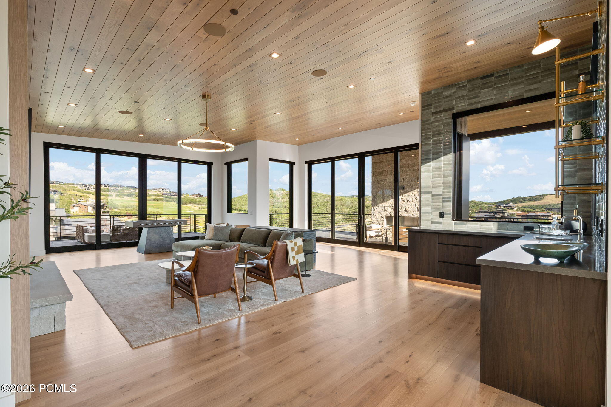 2022 E Painted Bluff Circle