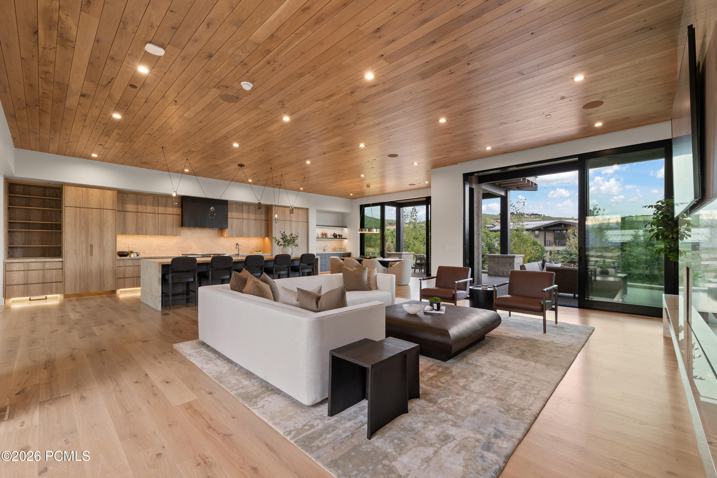 2022 E Painted Bluff Circle