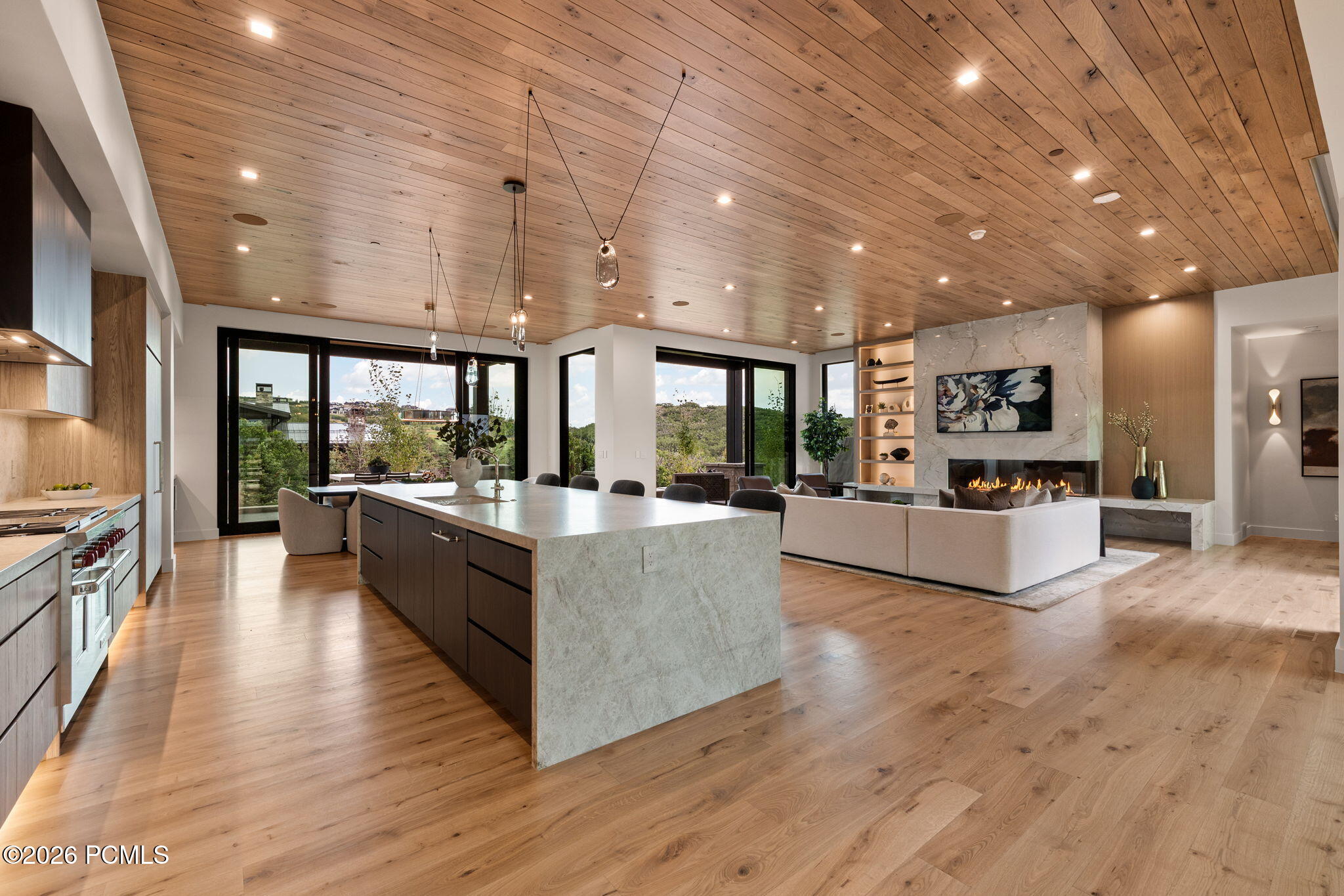 2022 E Painted Bluff Circle