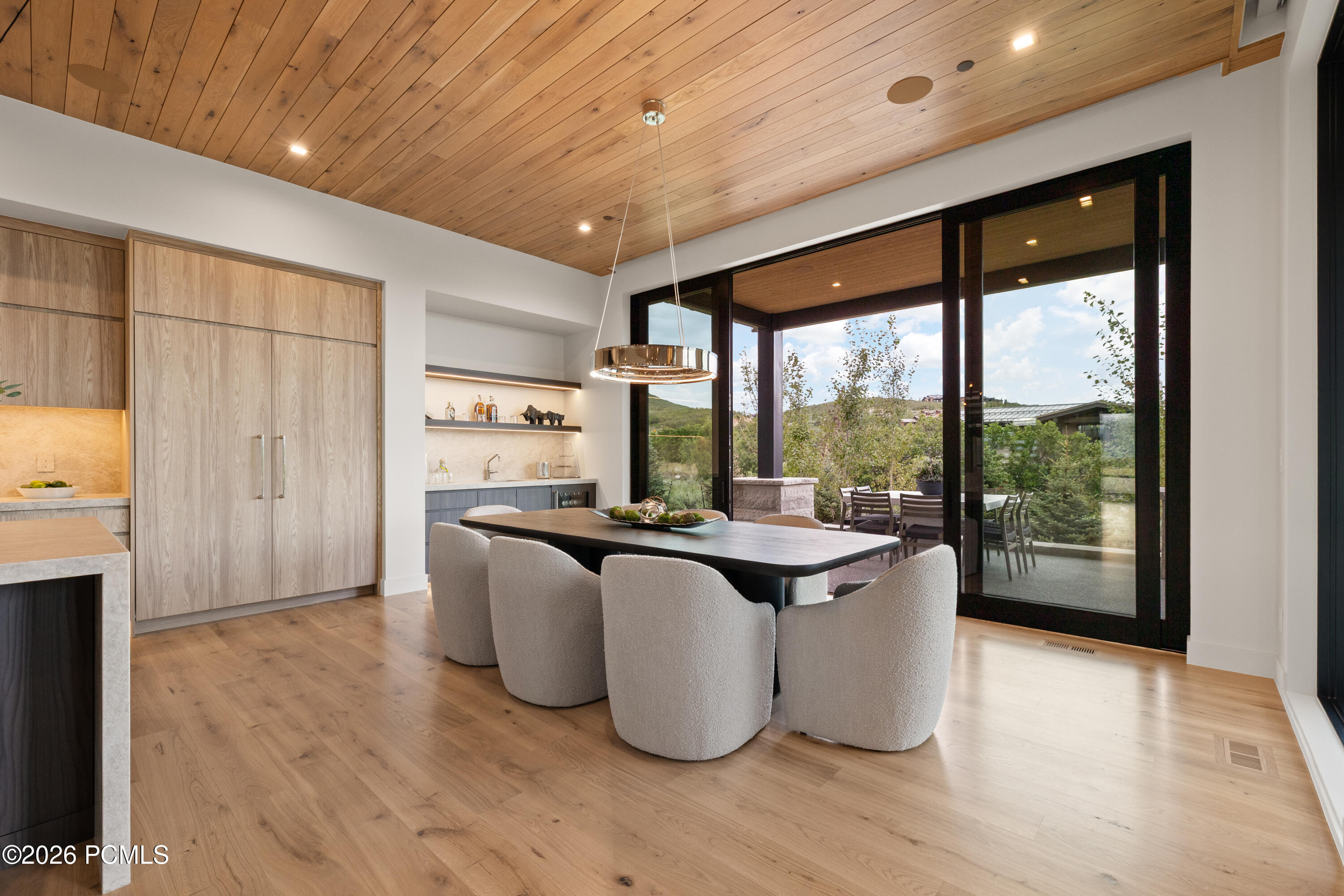 2022 E Painted Bluff Circle