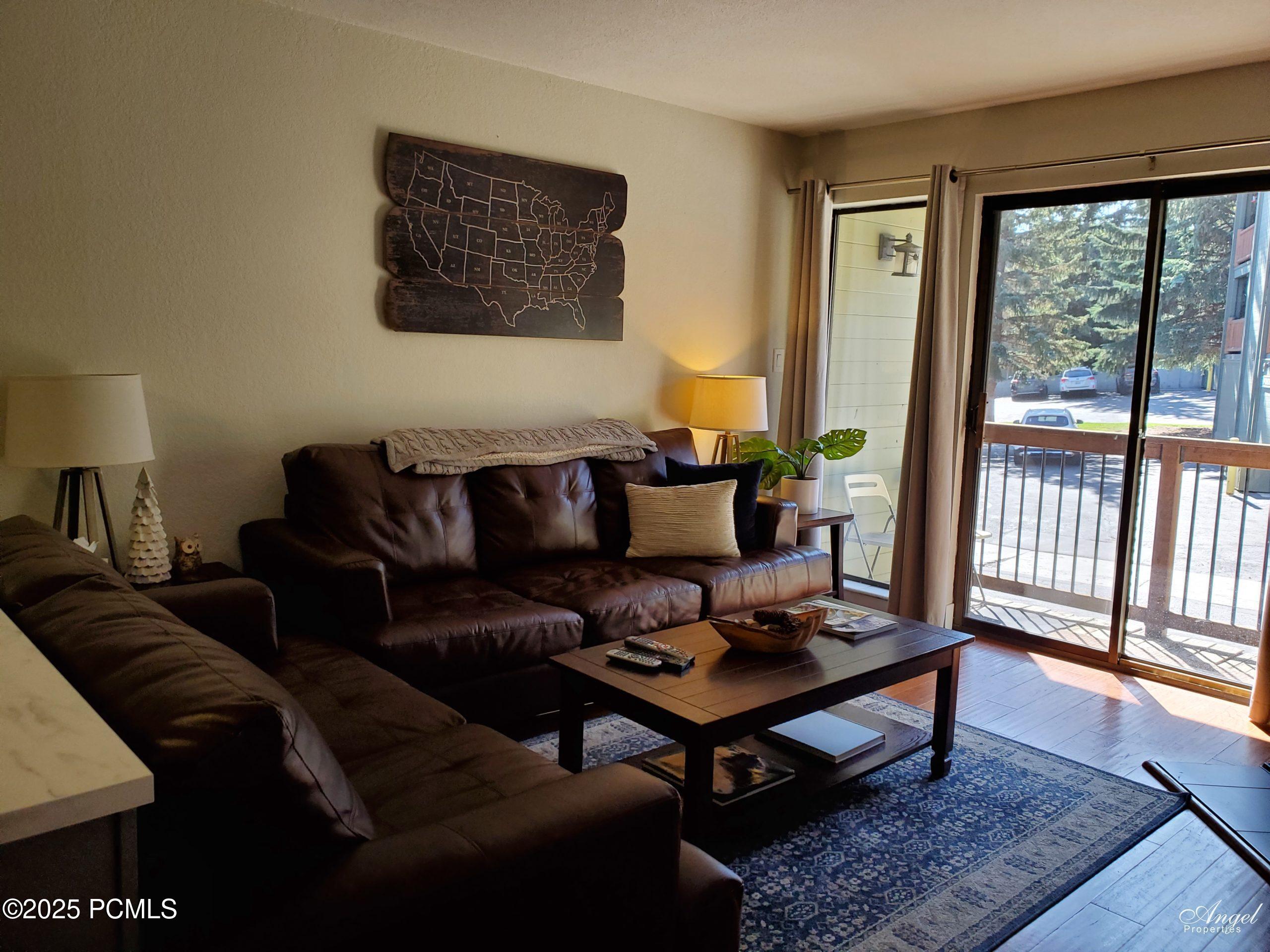 1530 Empire Avenue 200