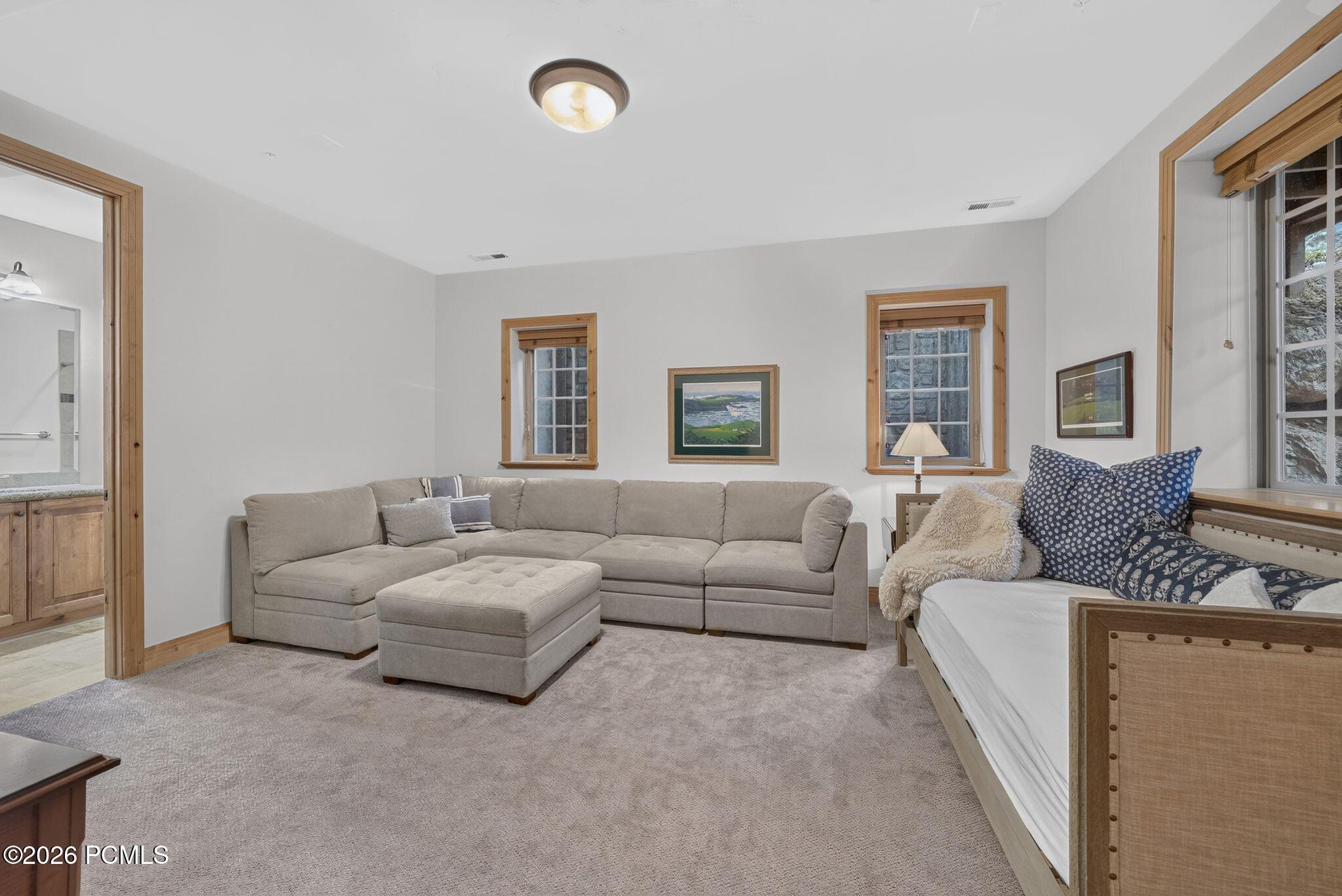 3001 Canyon Links Drive