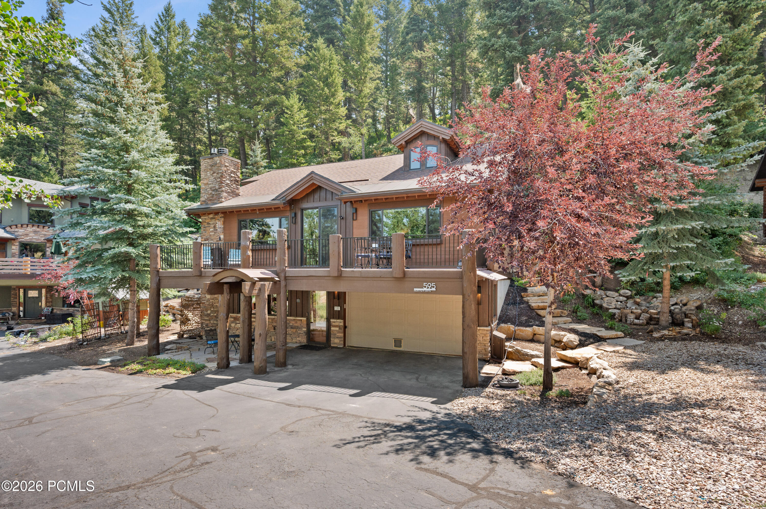 595 Parkview Drive