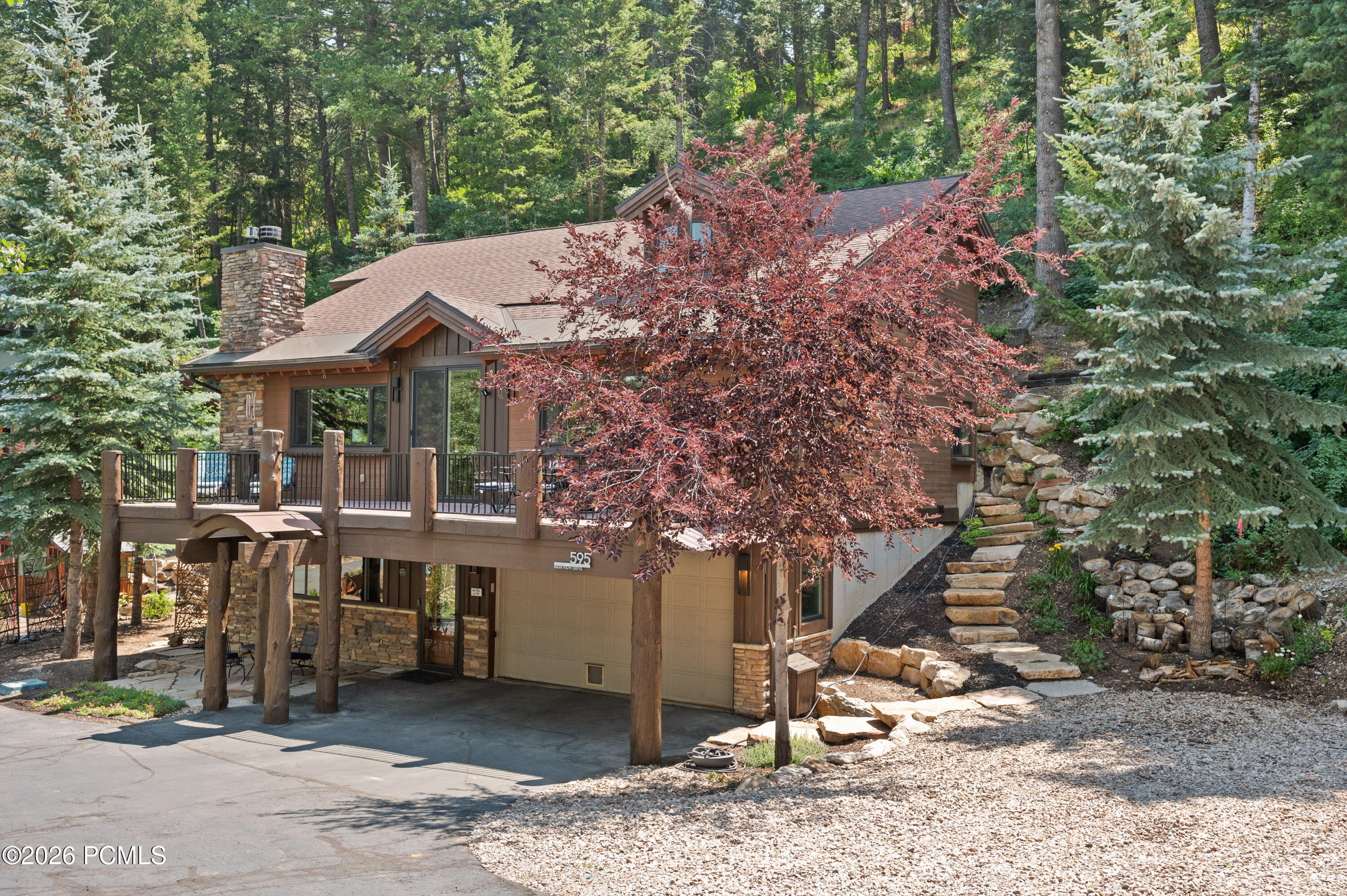 595 Parkview Drive