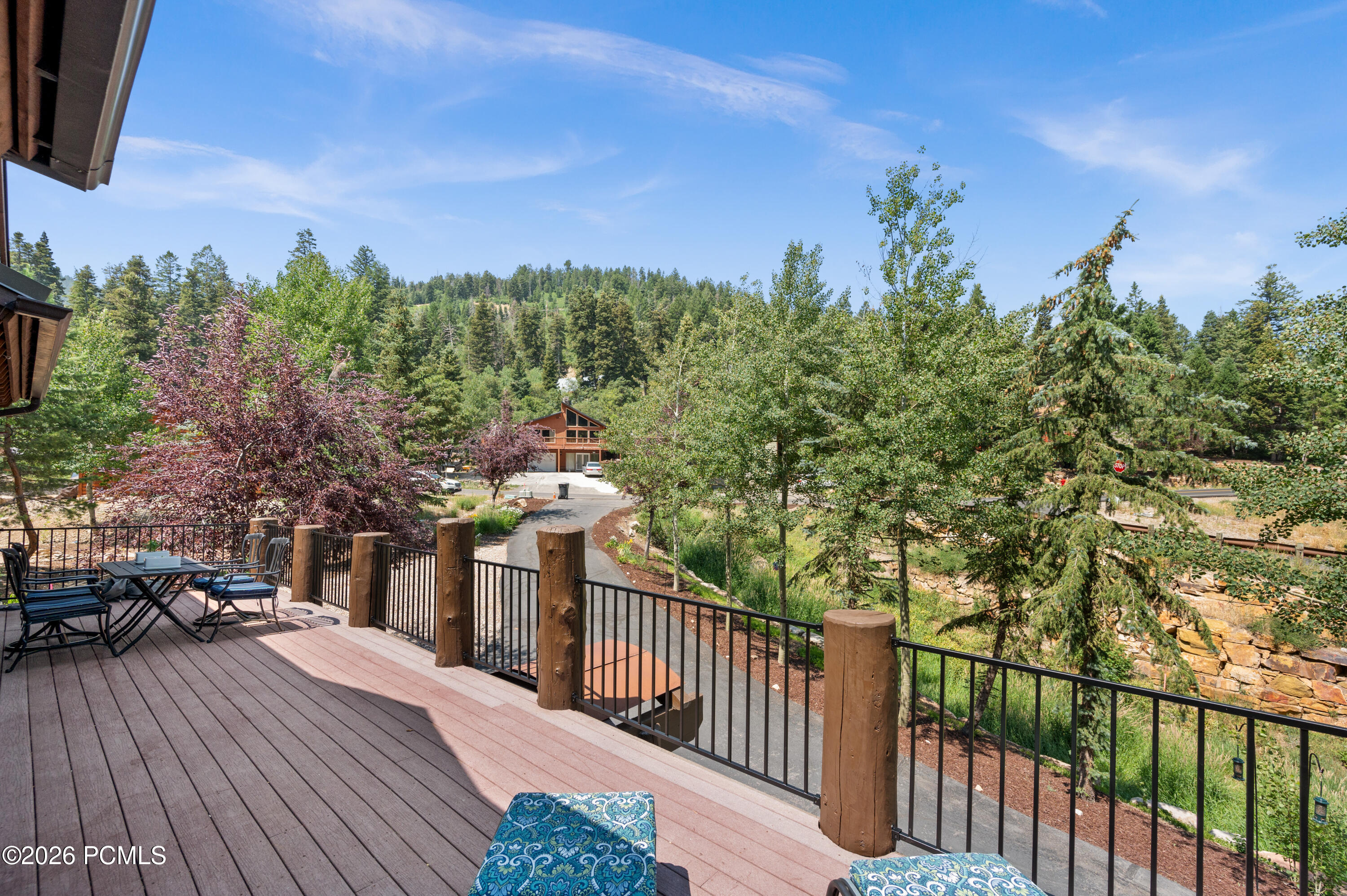 595 Parkview Drive
