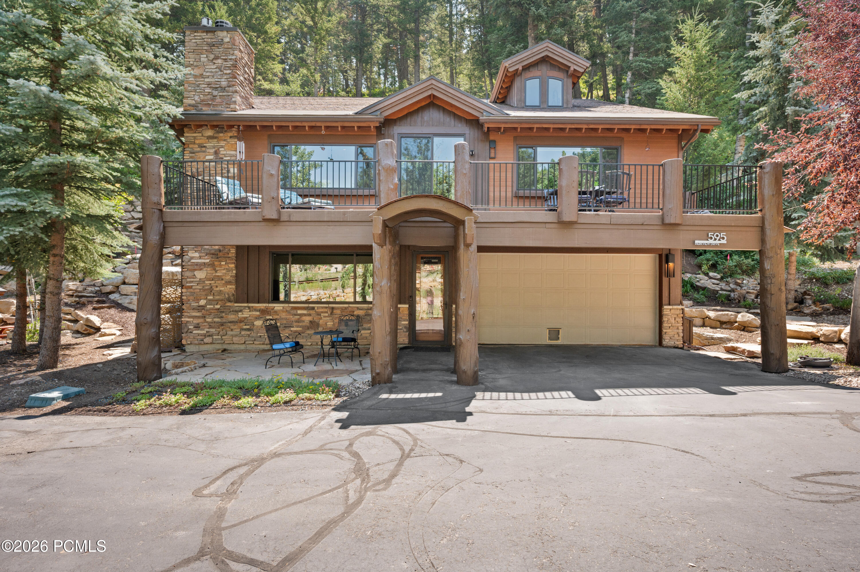 595 Parkview Drive