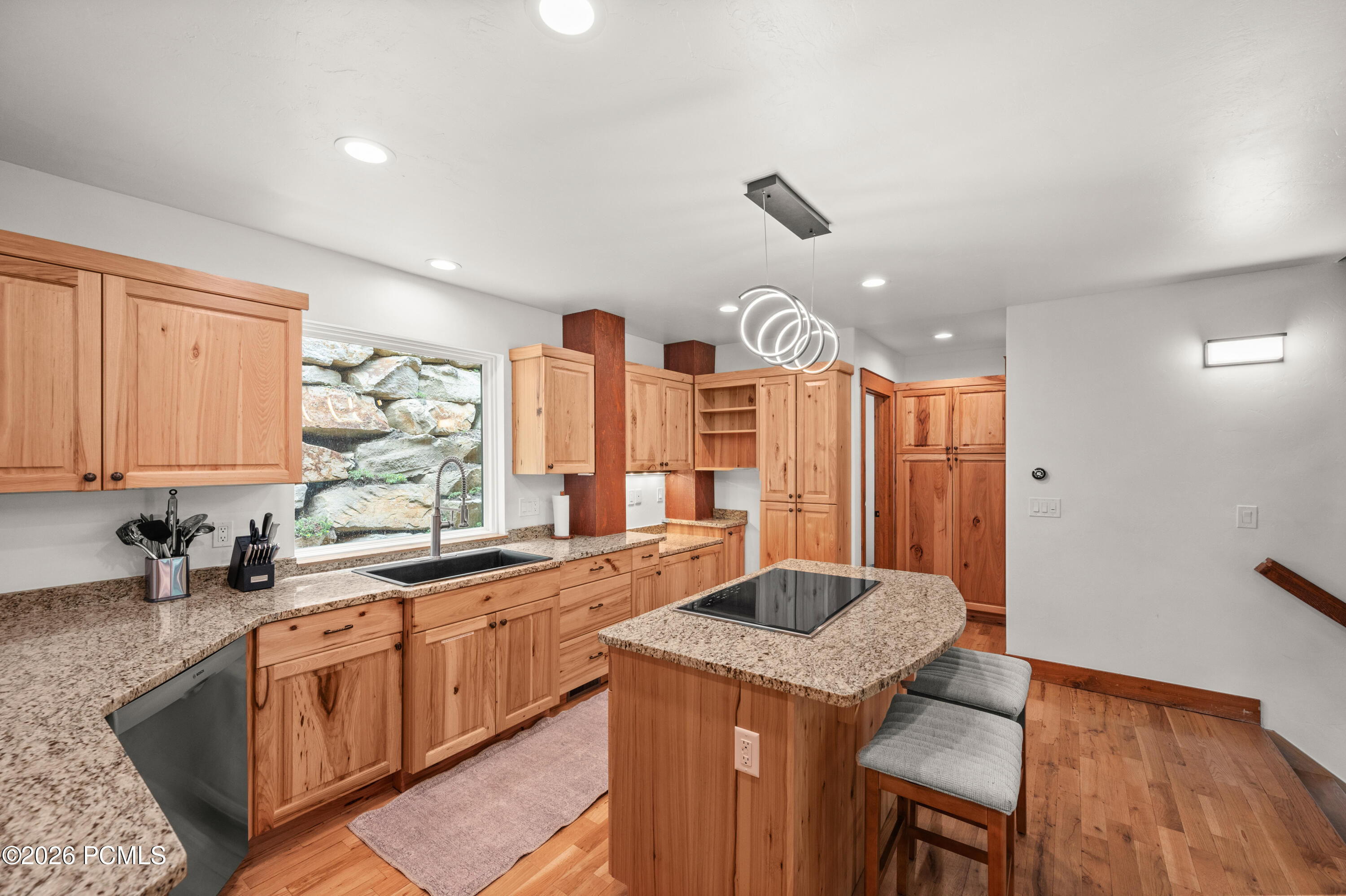 595 Parkview Drive