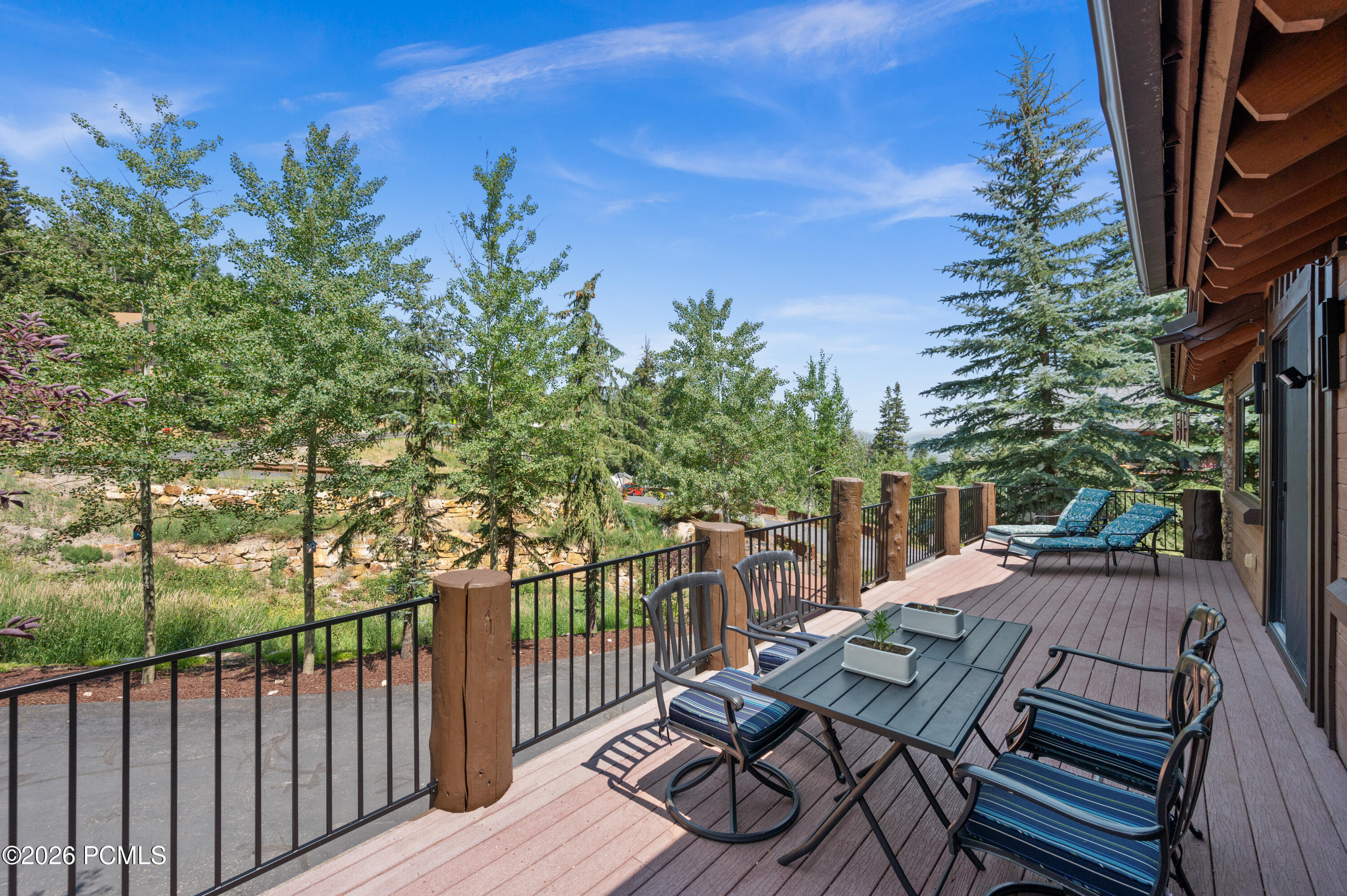 595 Parkview Drive