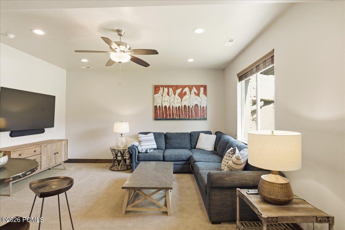 1138 W Cadence Court