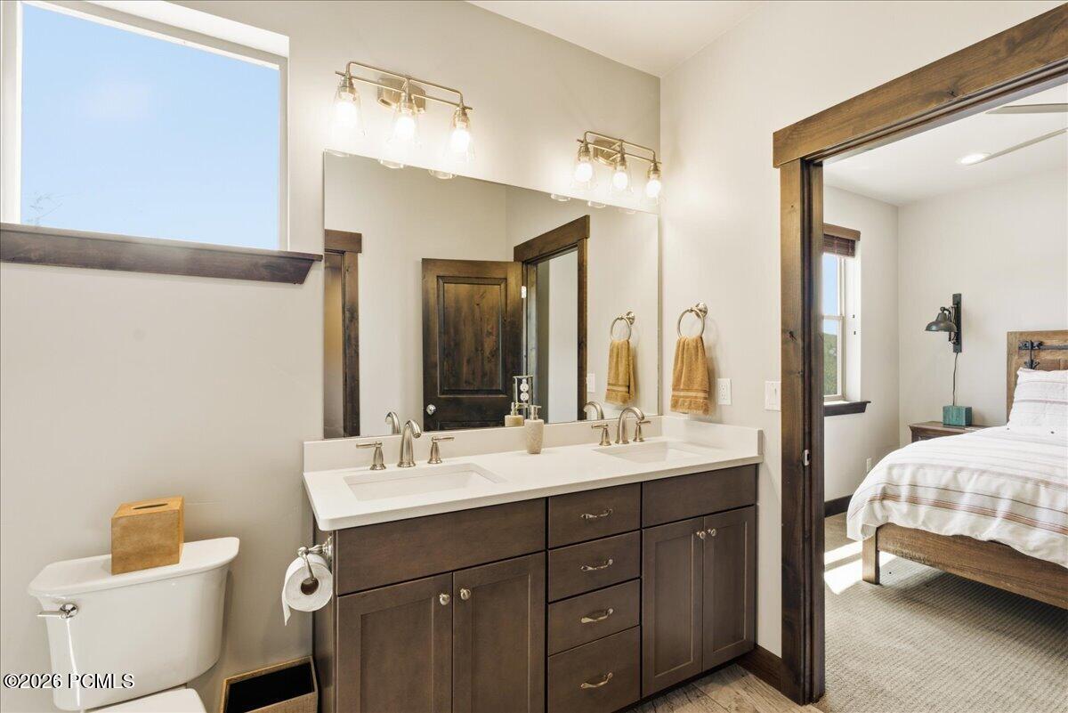 1138 W Cadence Court