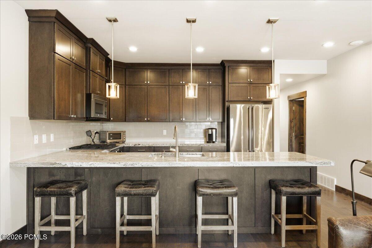 1138 W Cadence Court