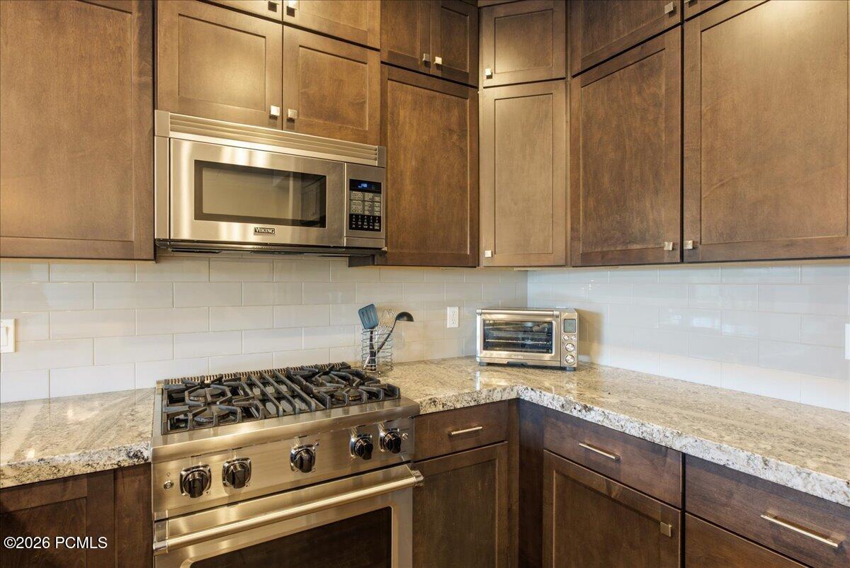1138 W Cadence Court