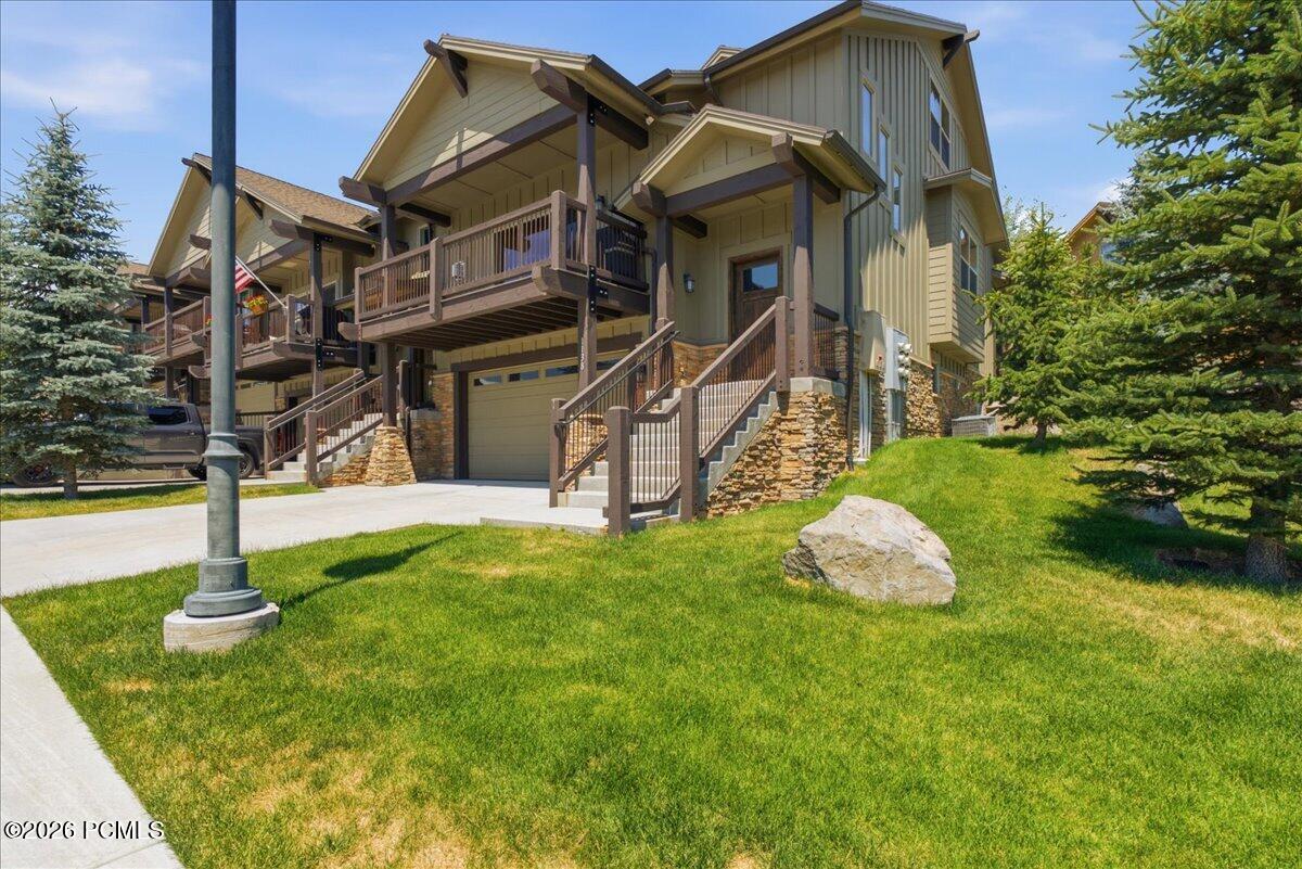 1138 W Cadence Court