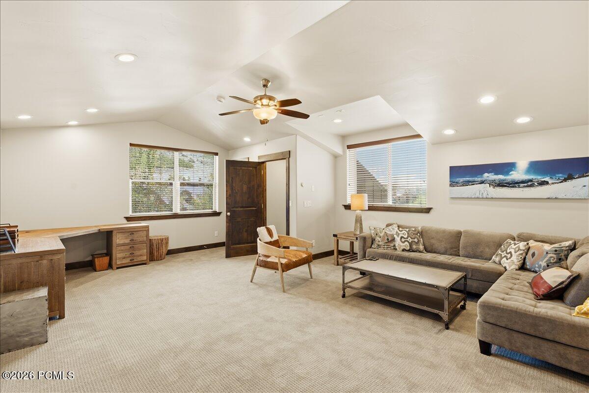 1138 W Cadence Court