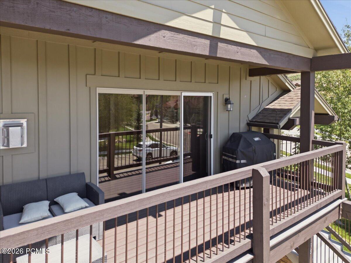 1138 W Cadence Court