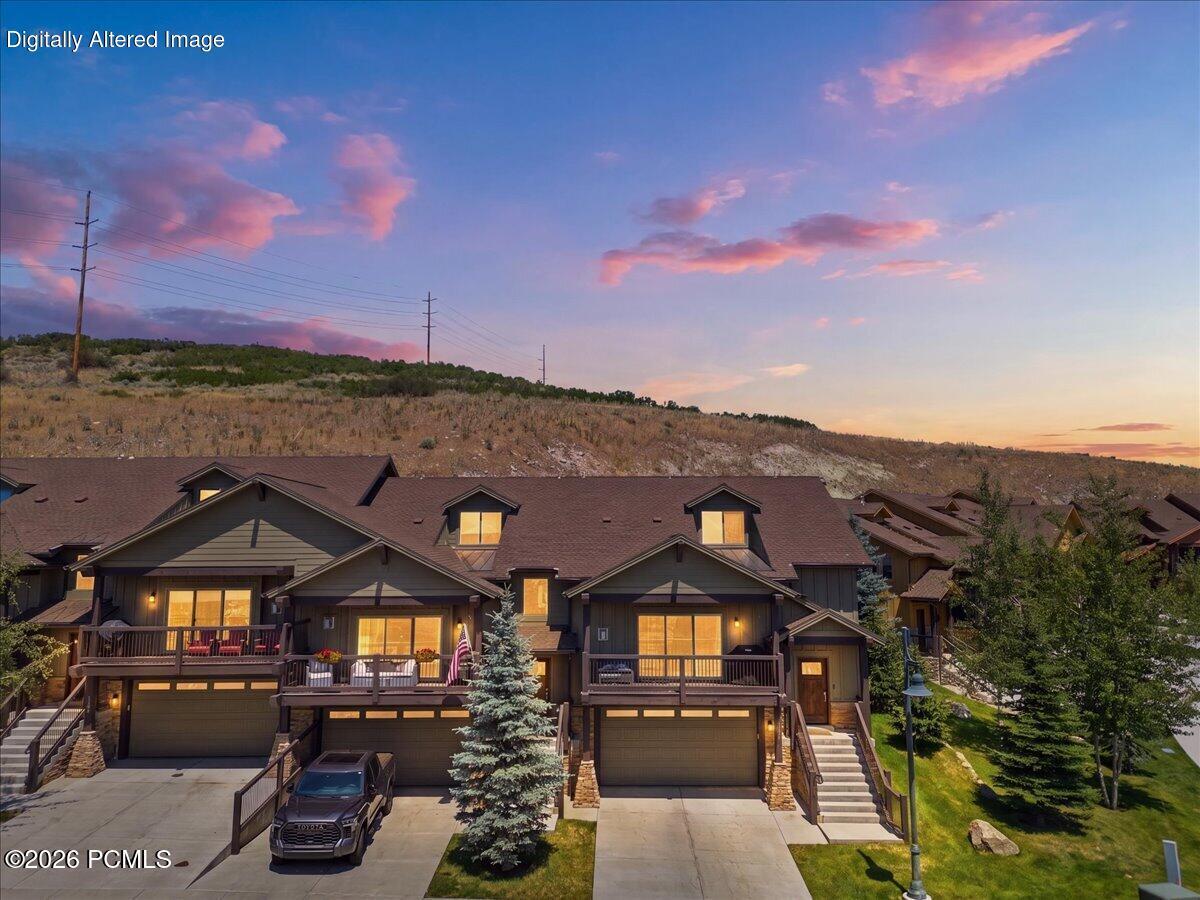 1138 W Cadence Court