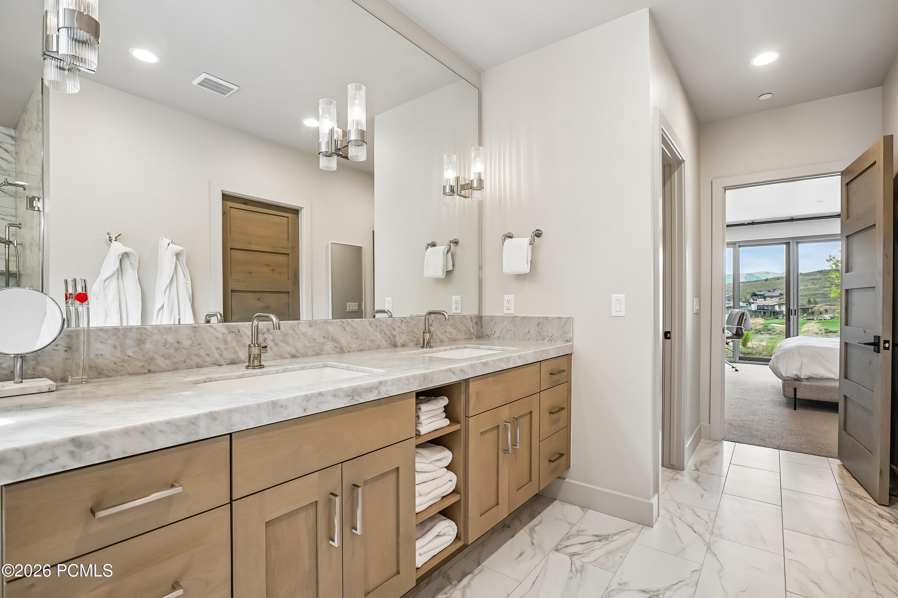 6358 Double Deer Loop