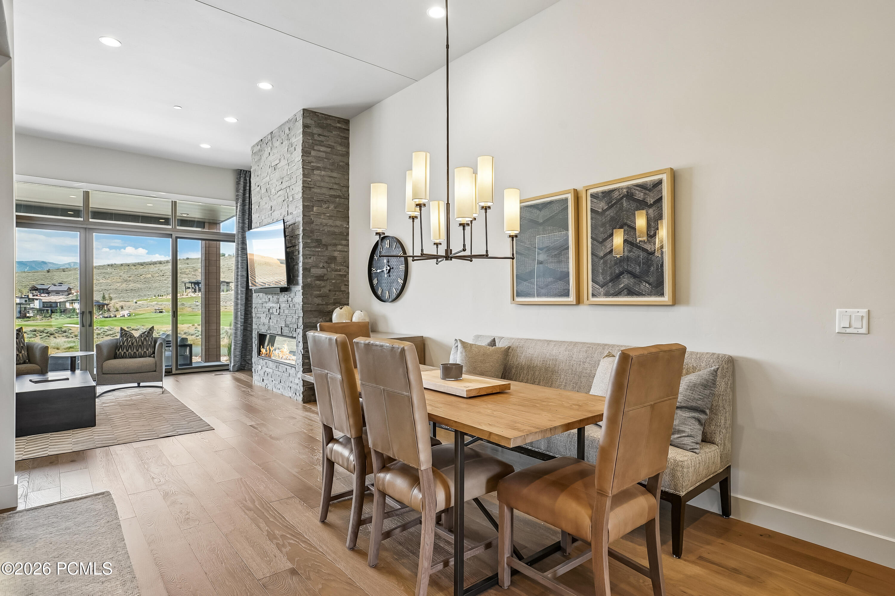 6358 Double Deer Loop