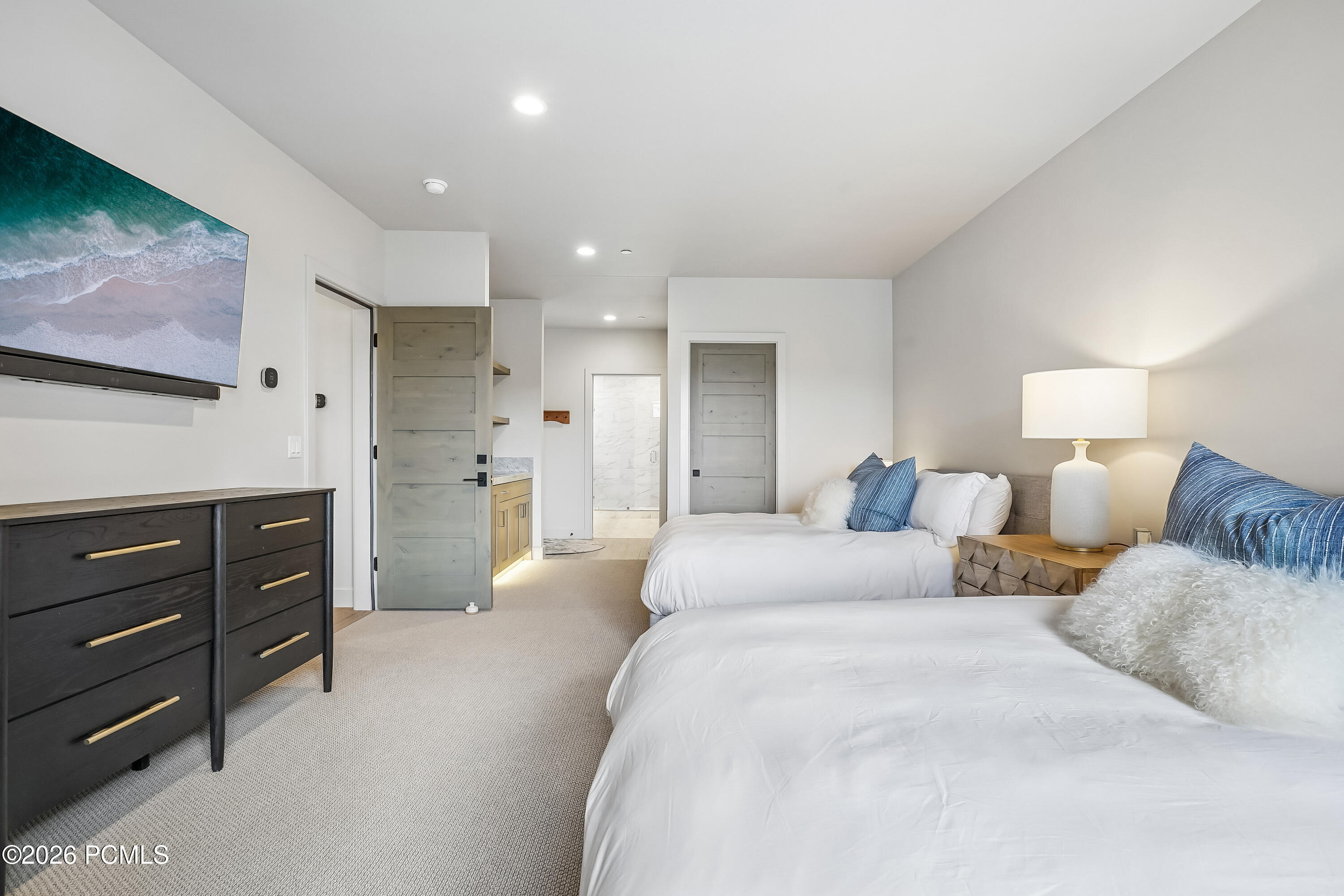 6358 Double Deer Loop