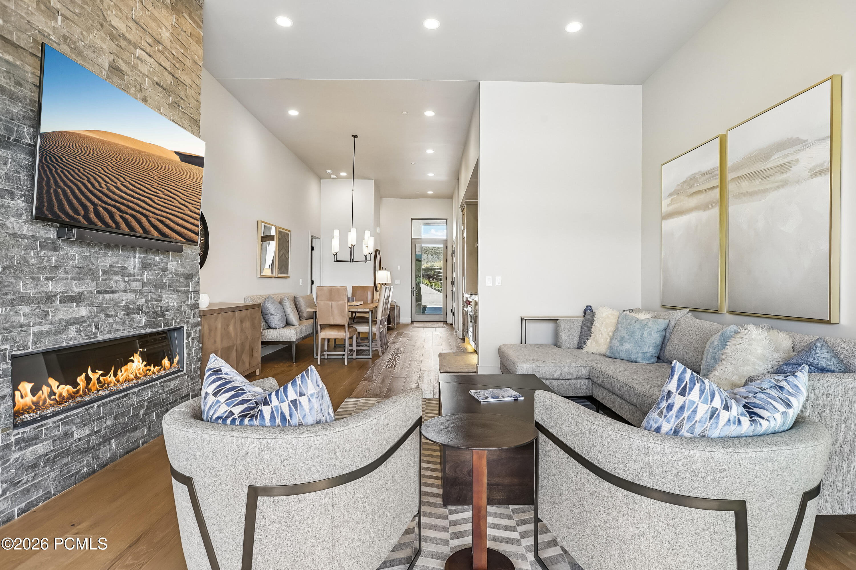 6358 Double Deer Loop
