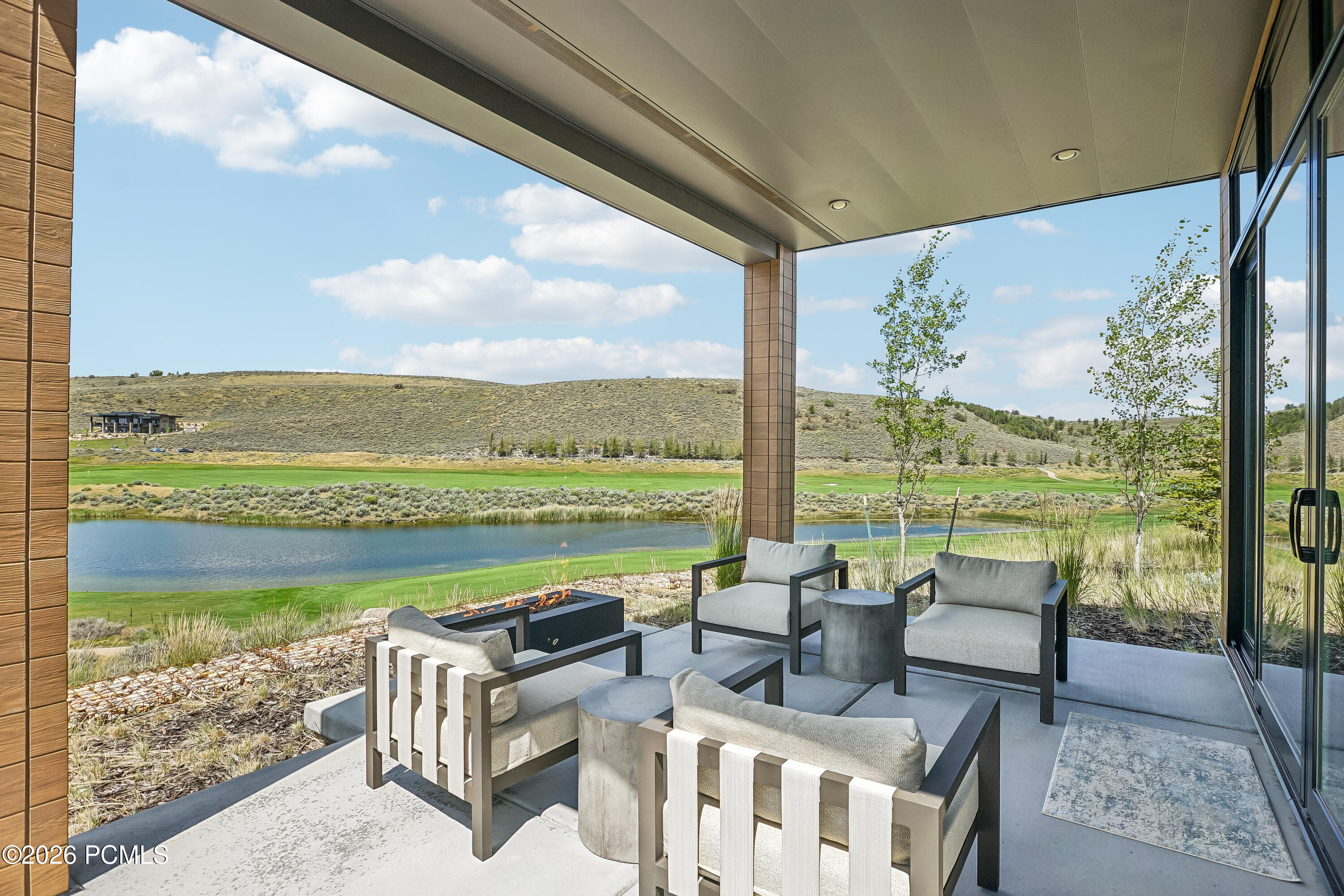 6358 Double Deer Loop