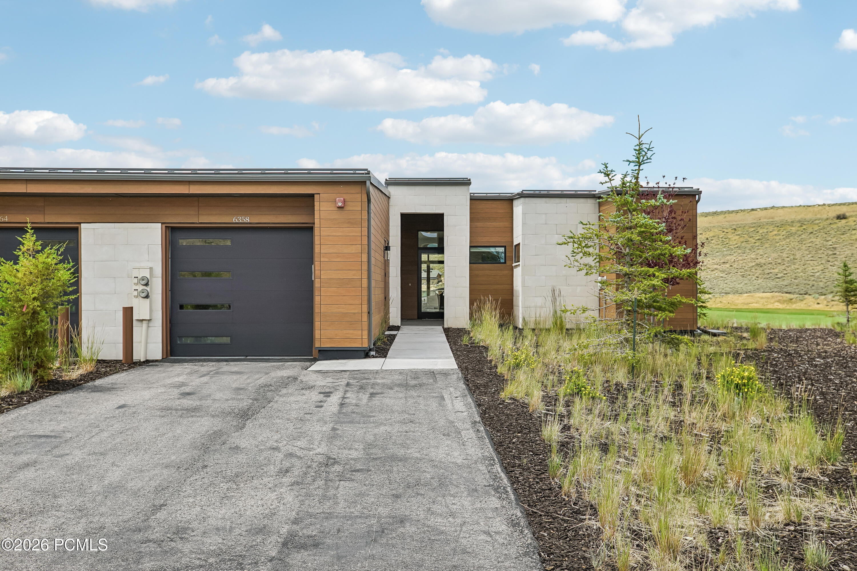6358 Double Deer Loop