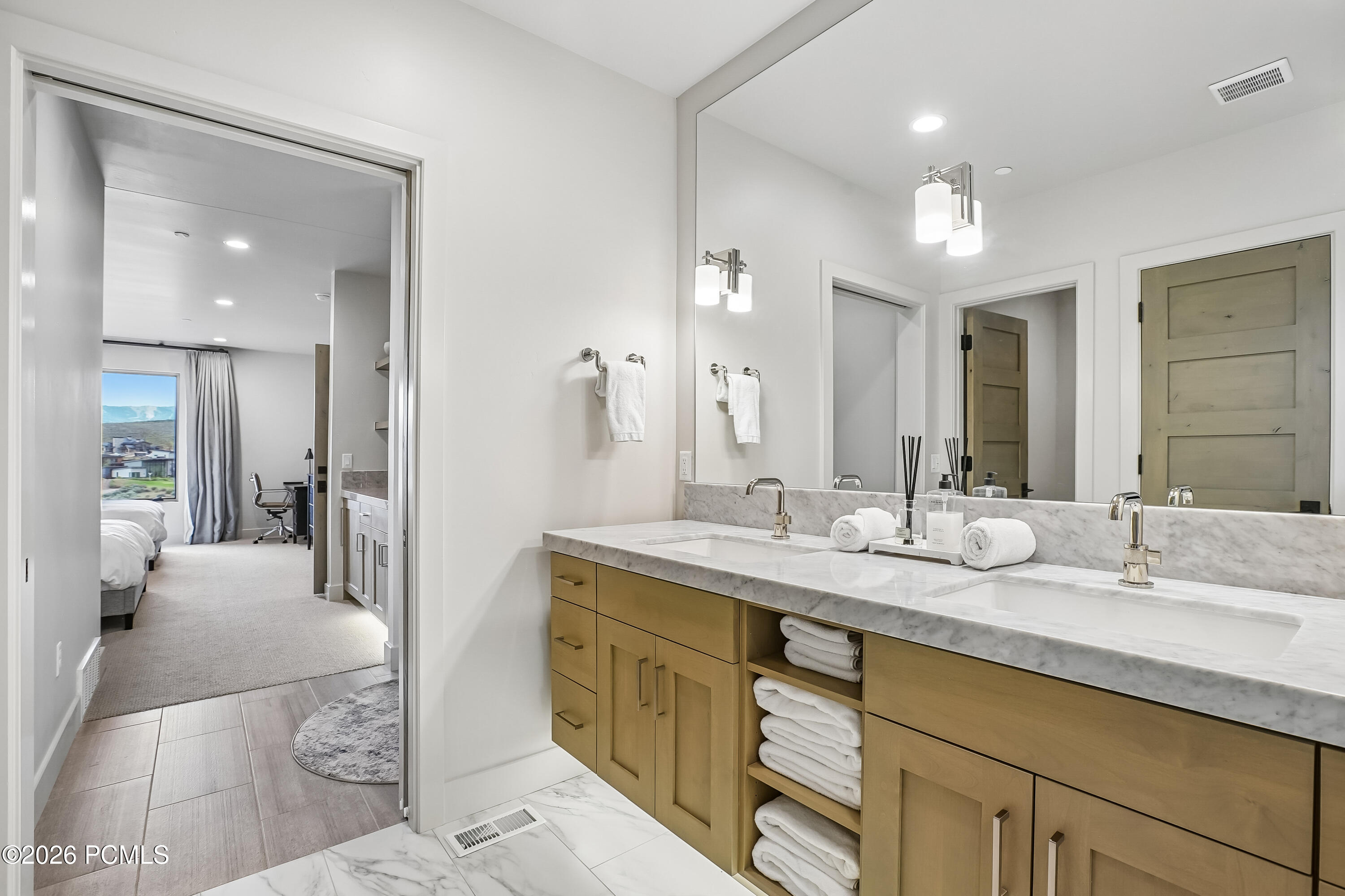 6358 Double Deer Loop
