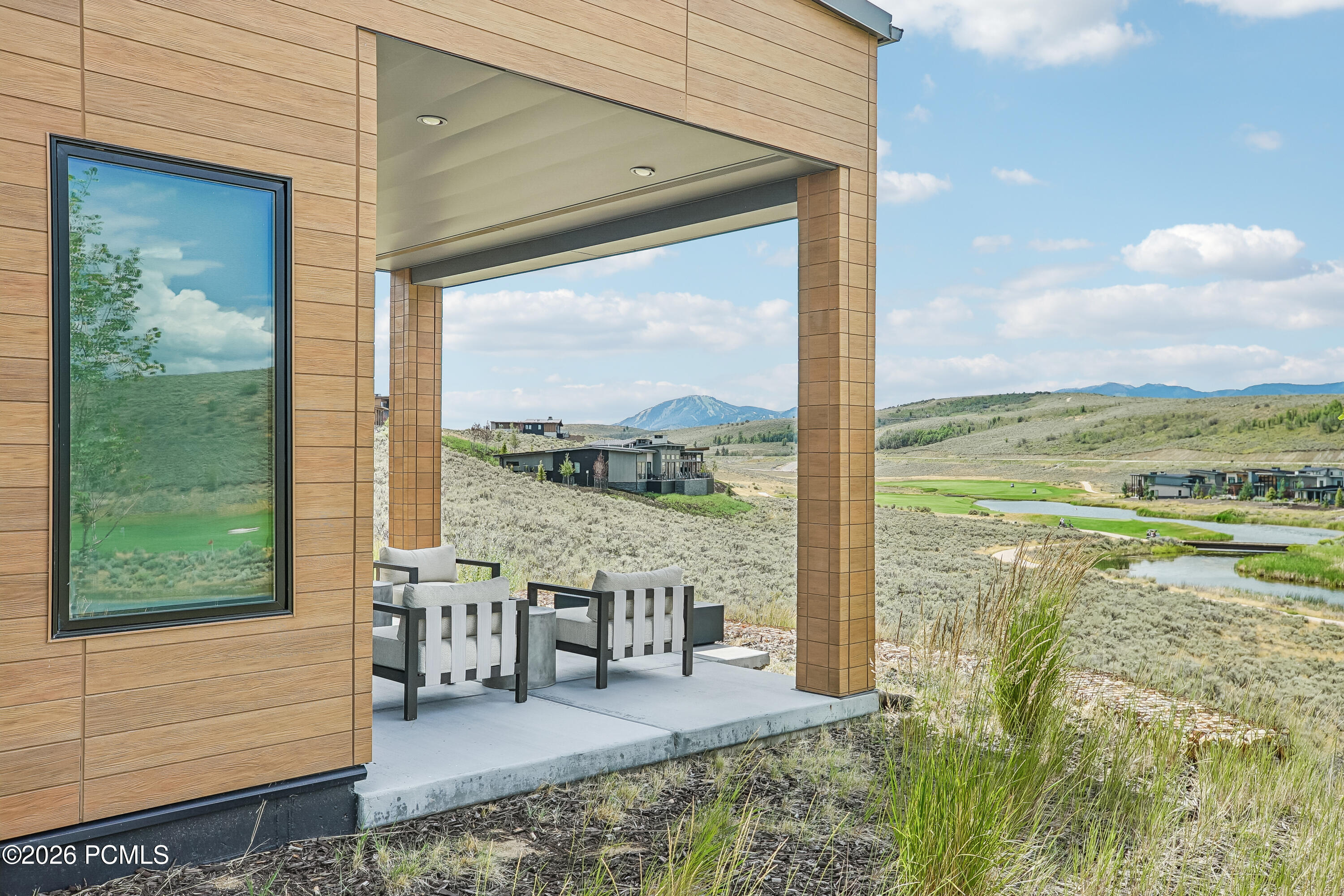 6358 Double Deer Loop