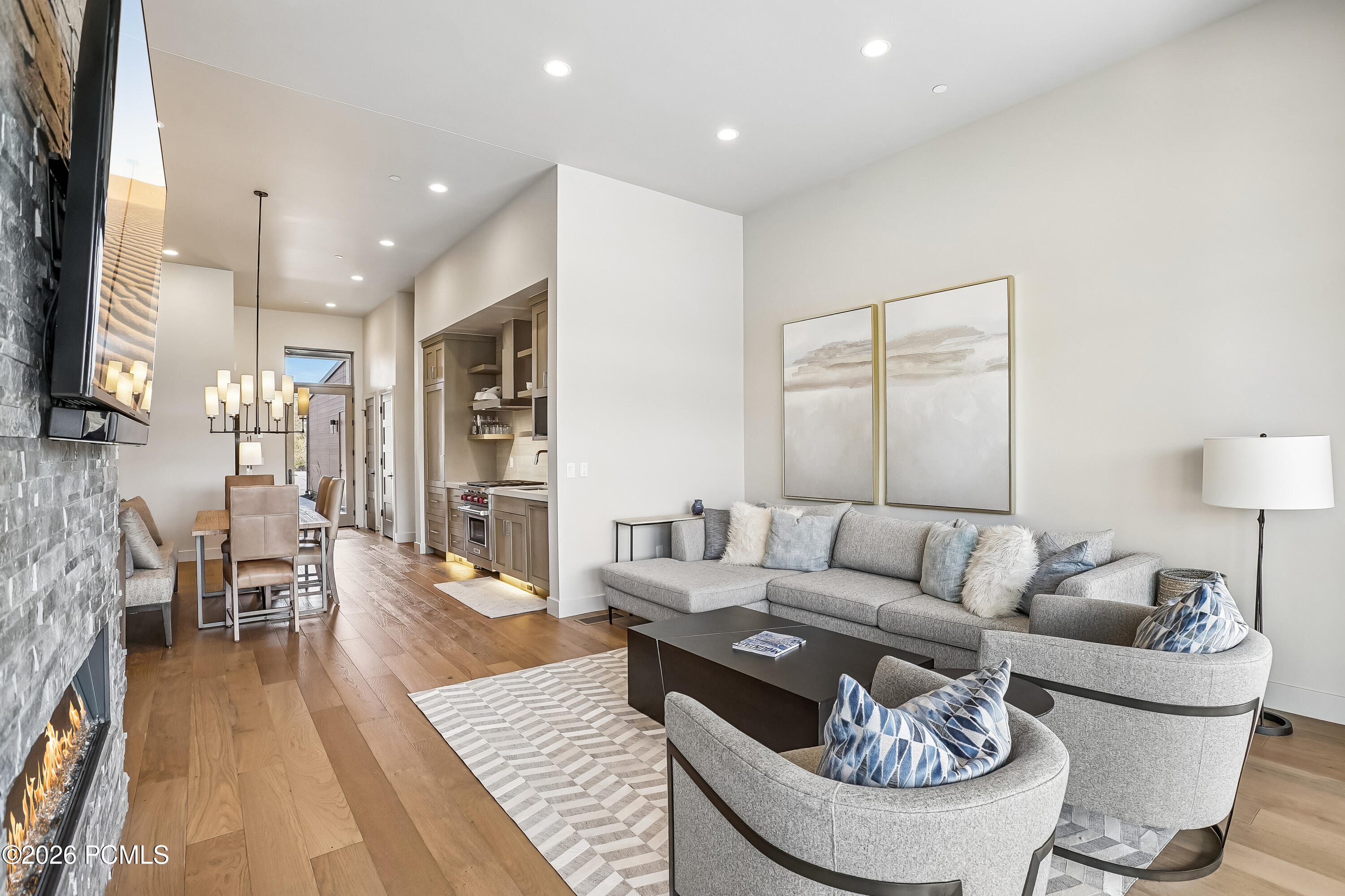 6358 Double Deer Loop