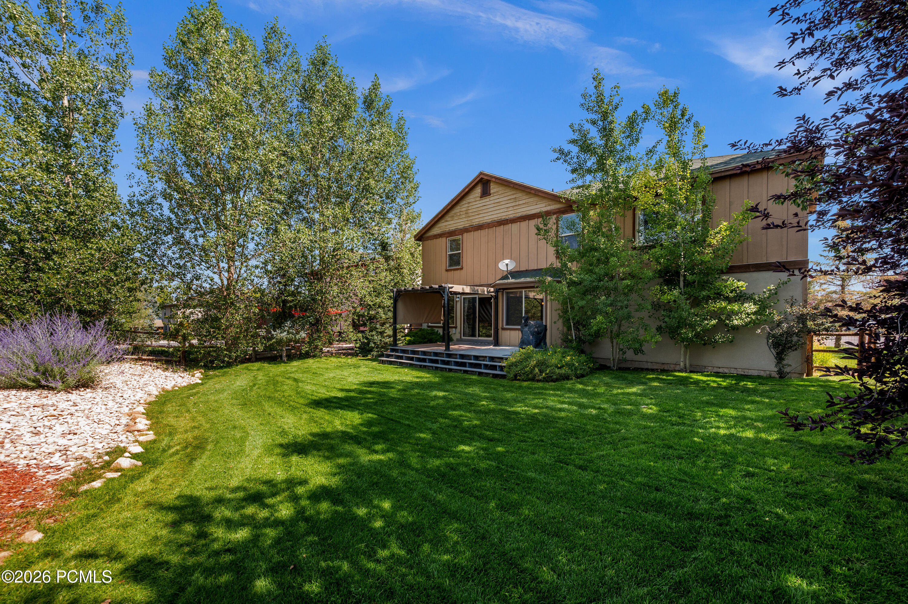 1272 E Foxcrest Court