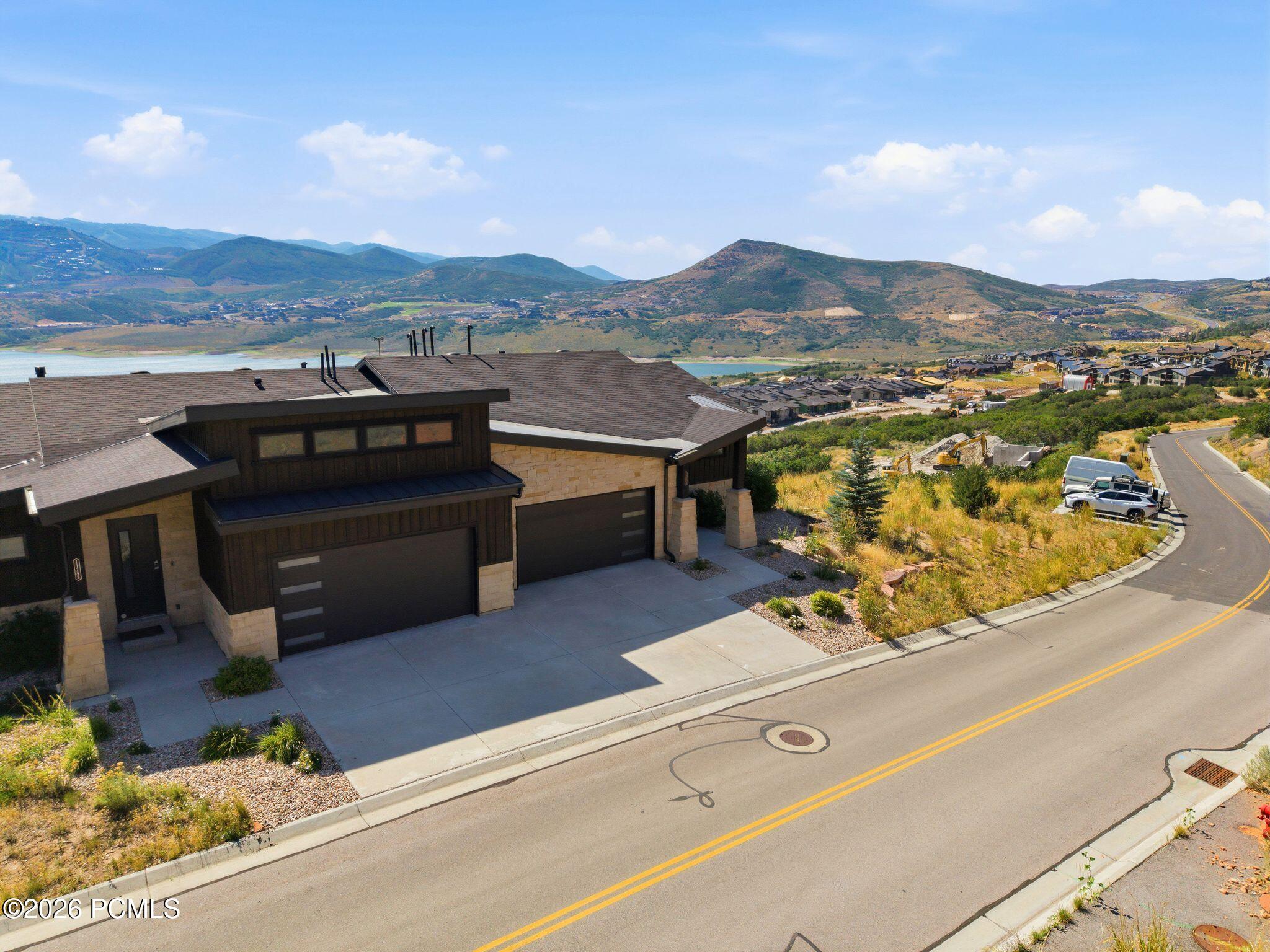 11293 Shoreline Drive