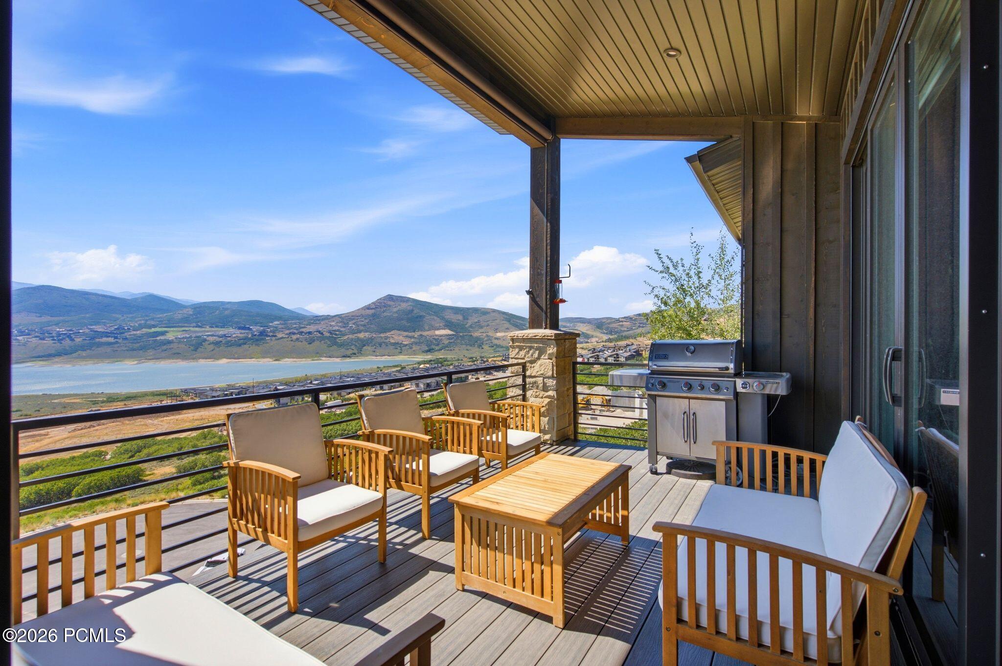 11293 Shoreline Drive