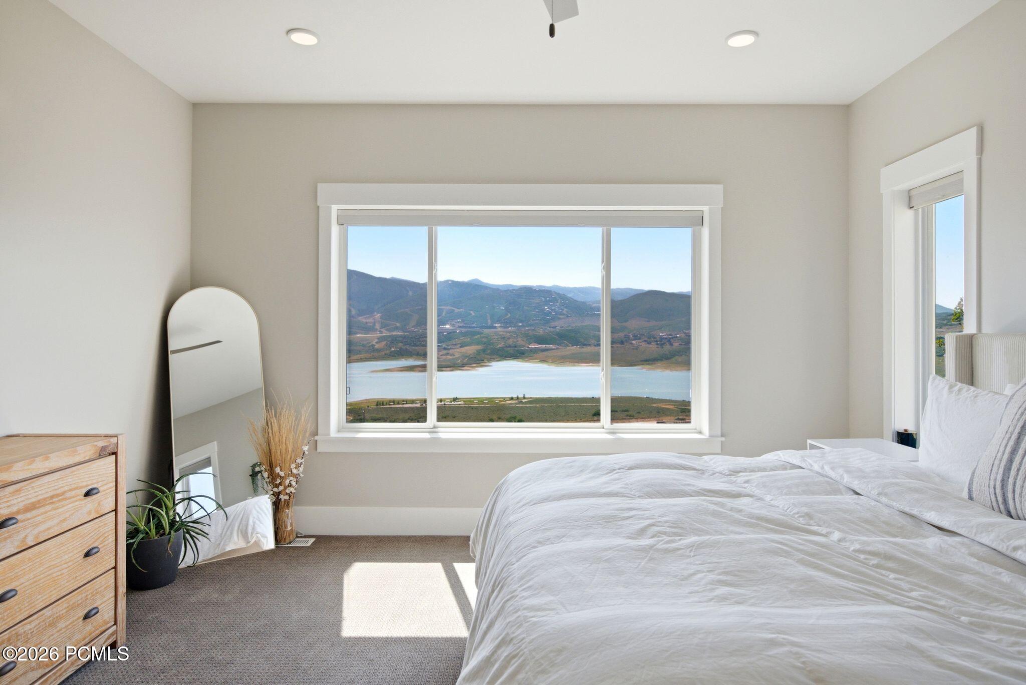 11293 Shoreline Drive
