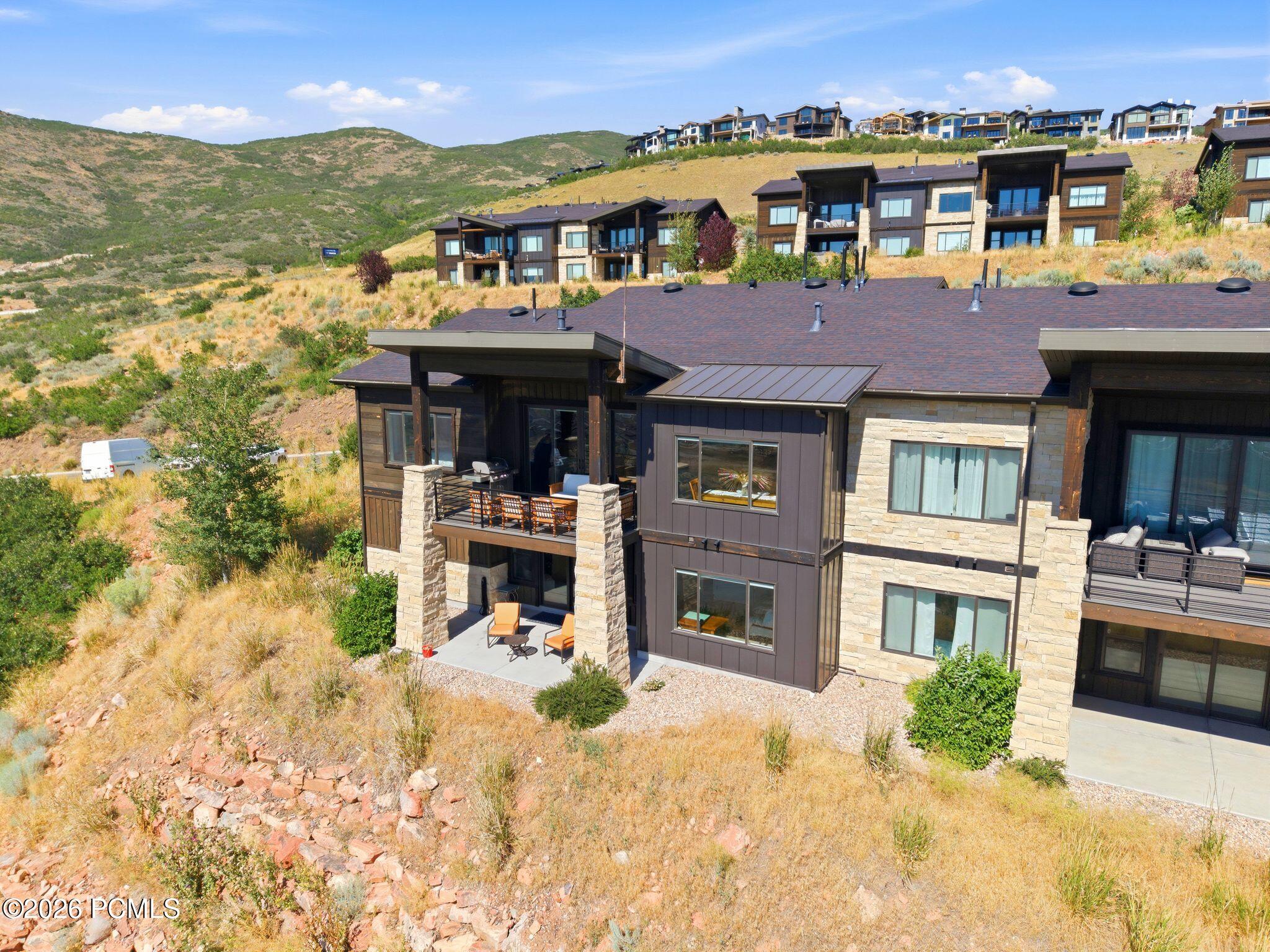11293 Shoreline Drive